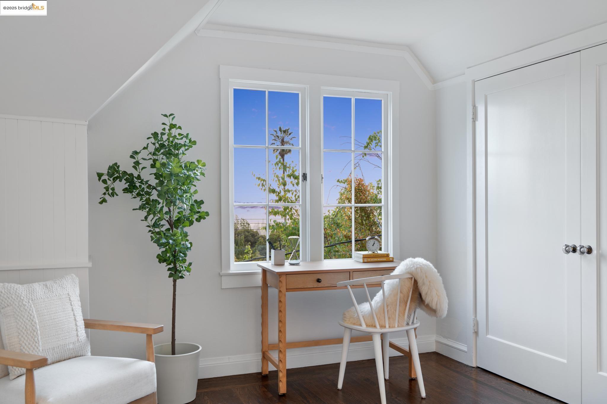 Detail Gallery Image 37 of 60 For 95 Alvarado Rd, Berkeley,  CA 94705 - 2 Beds | 1/1 Baths