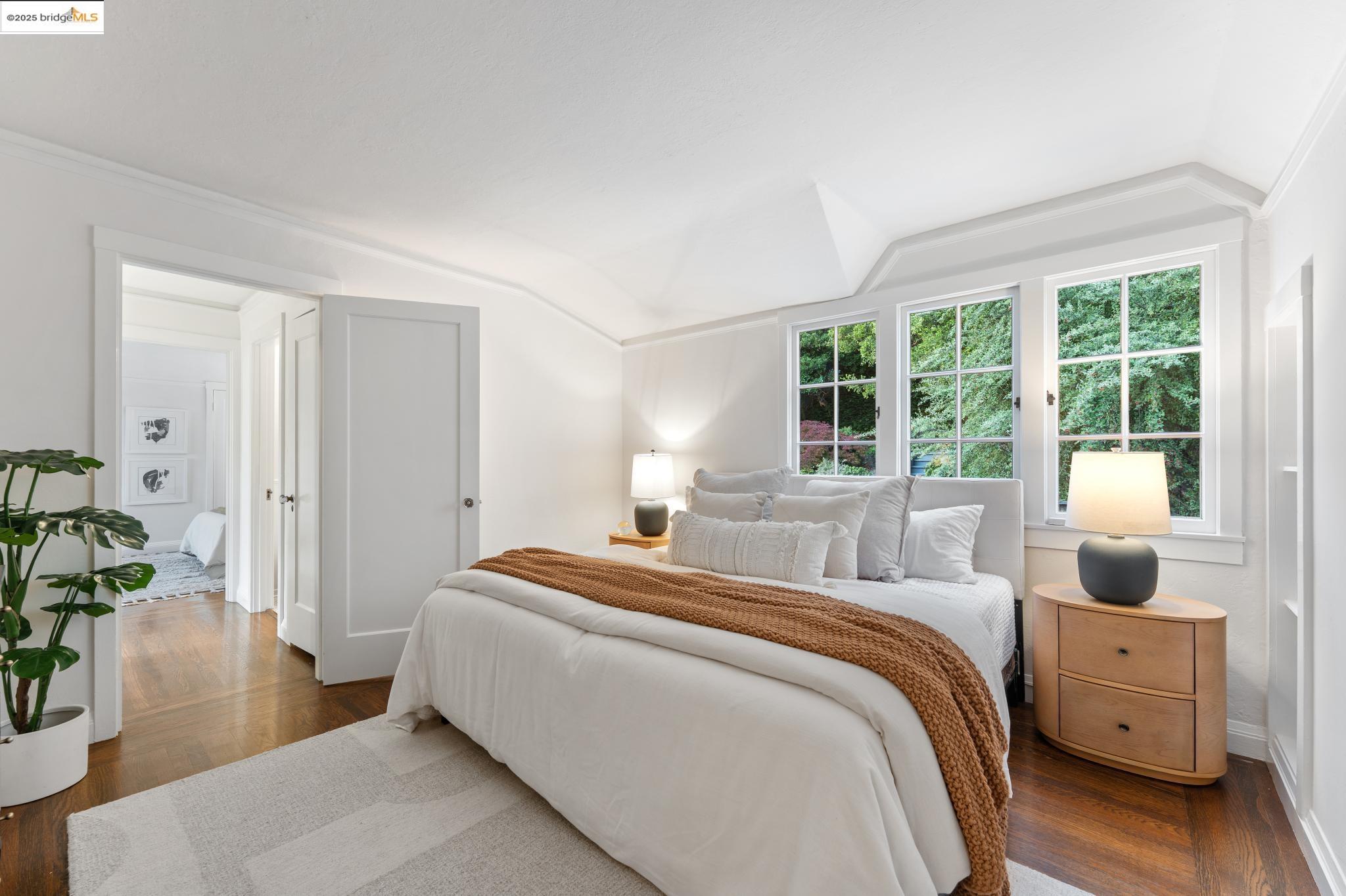Detail Gallery Image 41 of 60 For 95 Alvarado Rd, Berkeley,  CA 94705 - 2 Beds | 1/1 Baths