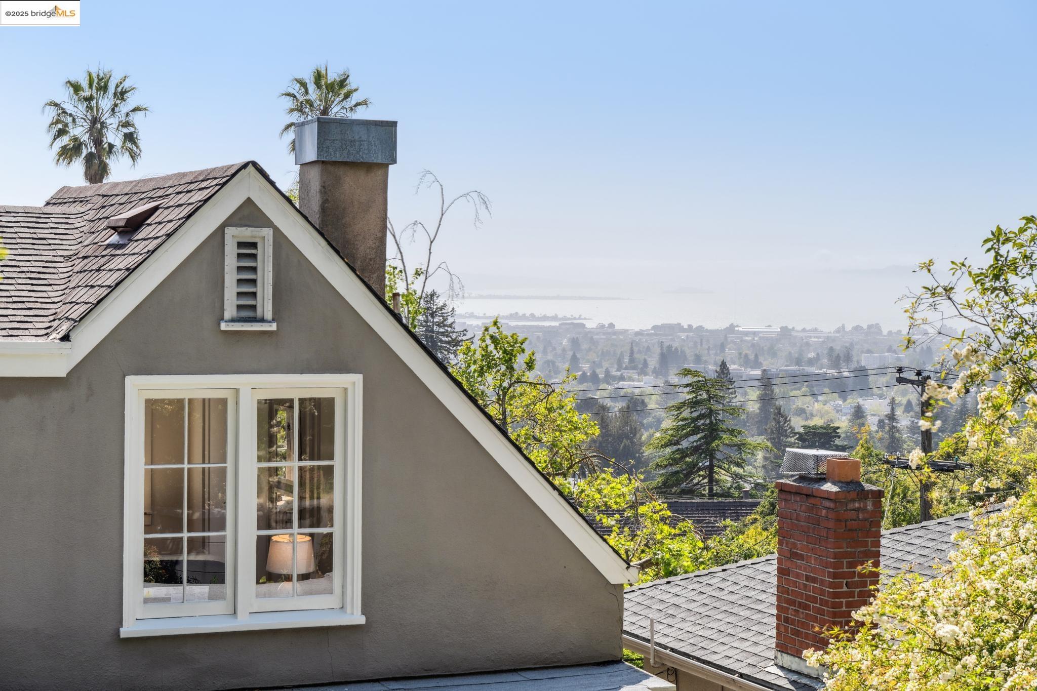 Detail Gallery Image 58 of 60 For 95 Alvarado Rd, Berkeley,  CA 94705 - 2 Beds | 1/1 Baths