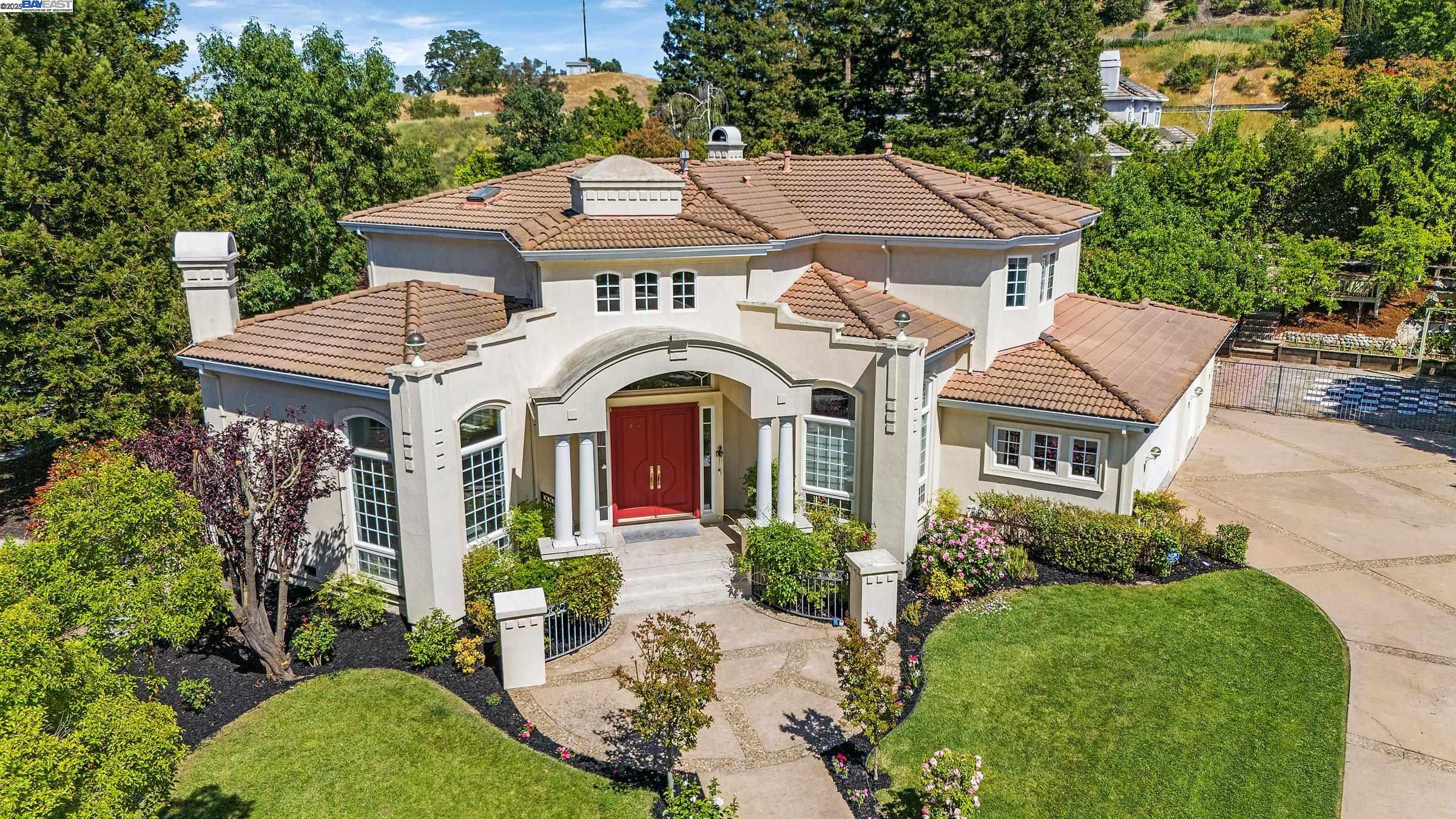 Detail Gallery Image 1 of 57 For 726 Foxbrough Place, Pleasanton,  CA 94566 - 4 Beds | 3/1 Baths