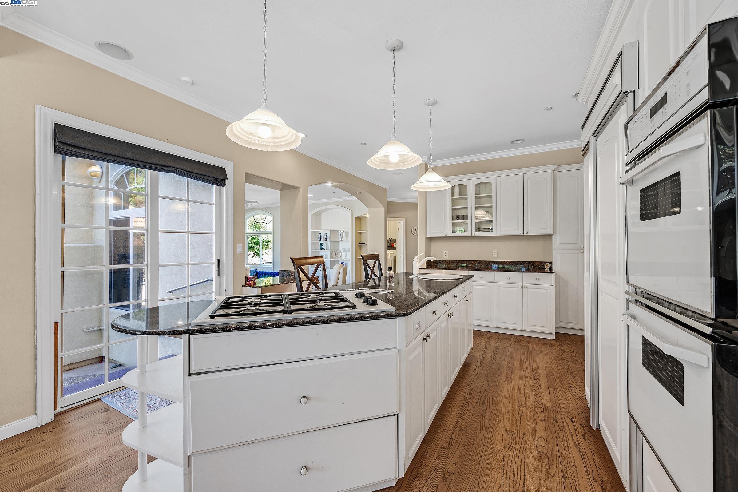 Detail Gallery Image 11 of 57 For 726 Foxbrough Place, Pleasanton,  CA 94566 - 4 Beds | 3/1 Baths