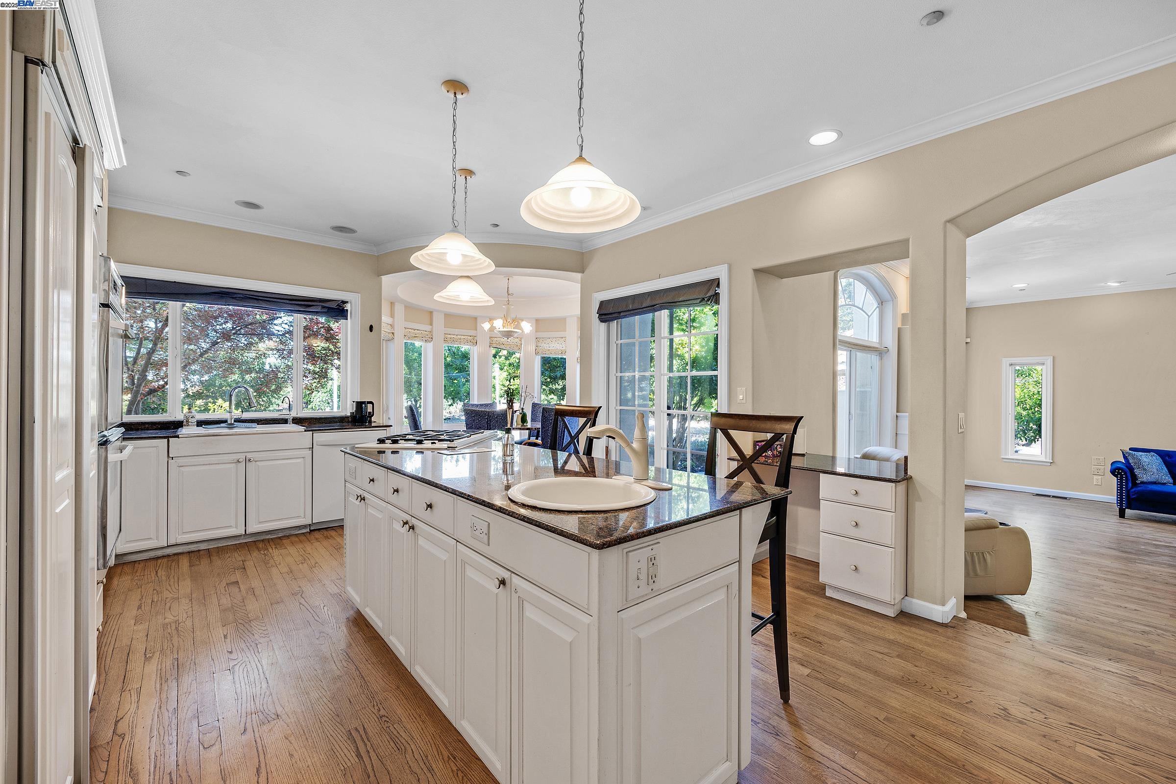 Detail Gallery Image 12 of 57 For 726 Foxbrough Place, Pleasanton,  CA 94566 - 4 Beds | 3/1 Baths