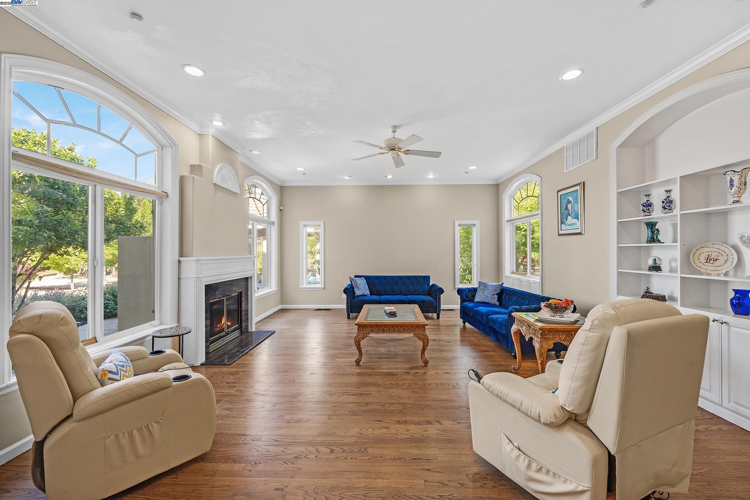 Detail Gallery Image 16 of 57 For 726 Foxbrough Place, Pleasanton,  CA 94566 - 4 Beds | 3/1 Baths