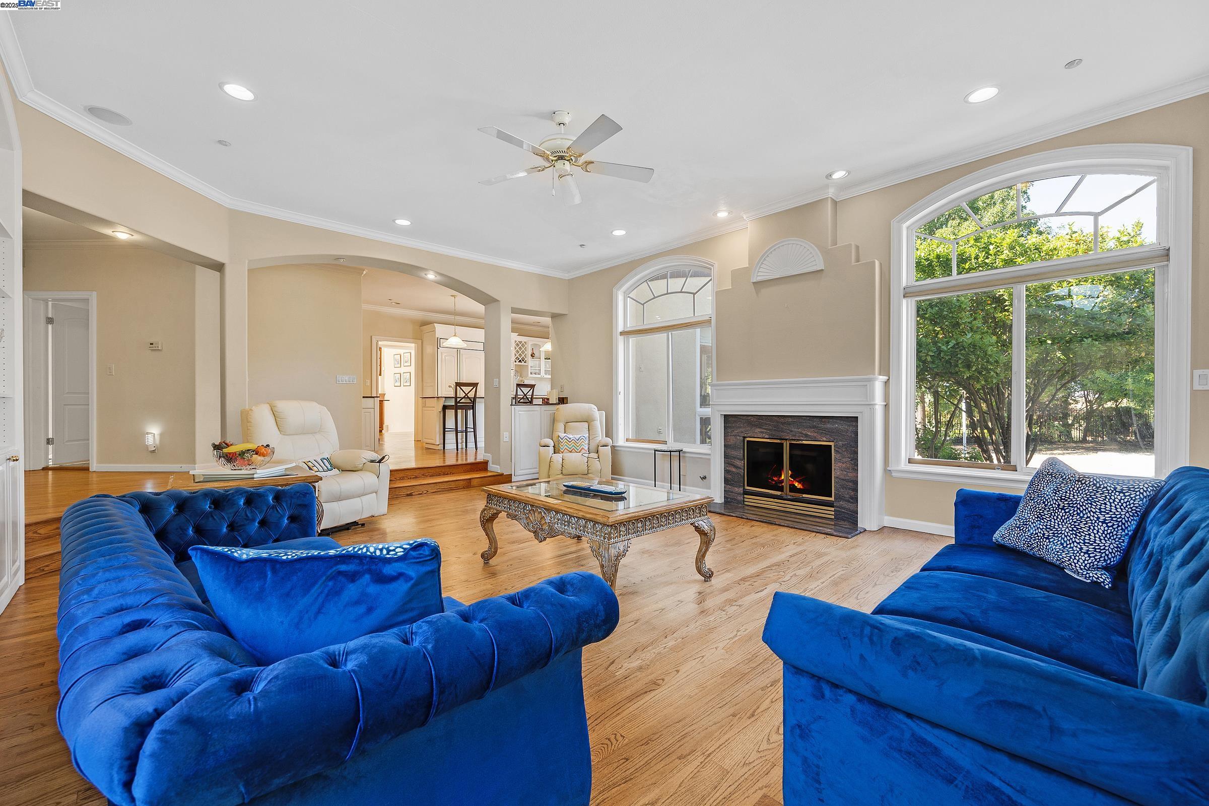 Detail Gallery Image 17 of 57 For 726 Foxbrough Place, Pleasanton,  CA 94566 - 4 Beds | 3/1 Baths