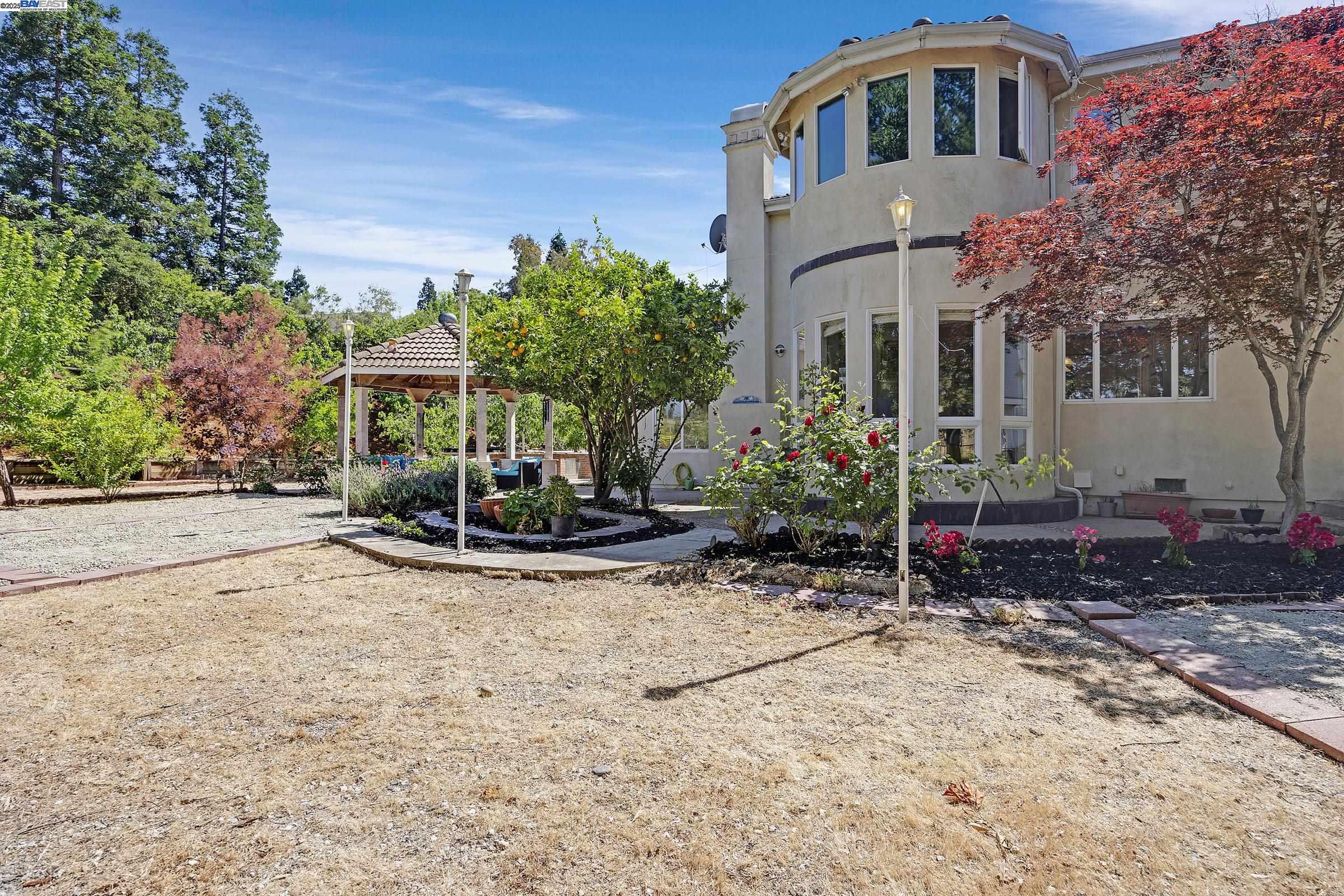 Detail Gallery Image 37 of 57 For 726 Foxbrough Place, Pleasanton,  CA 94566 - 4 Beds | 3/1 Baths