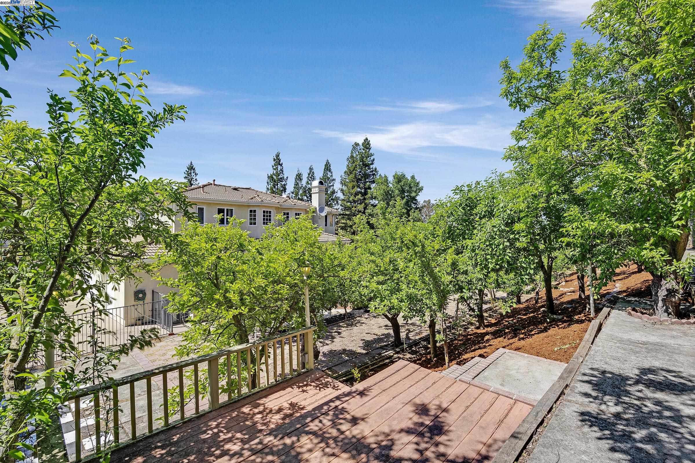 Detail Gallery Image 46 of 57 For 726 Foxbrough Place, Pleasanton,  CA 94566 - 4 Beds | 3/1 Baths