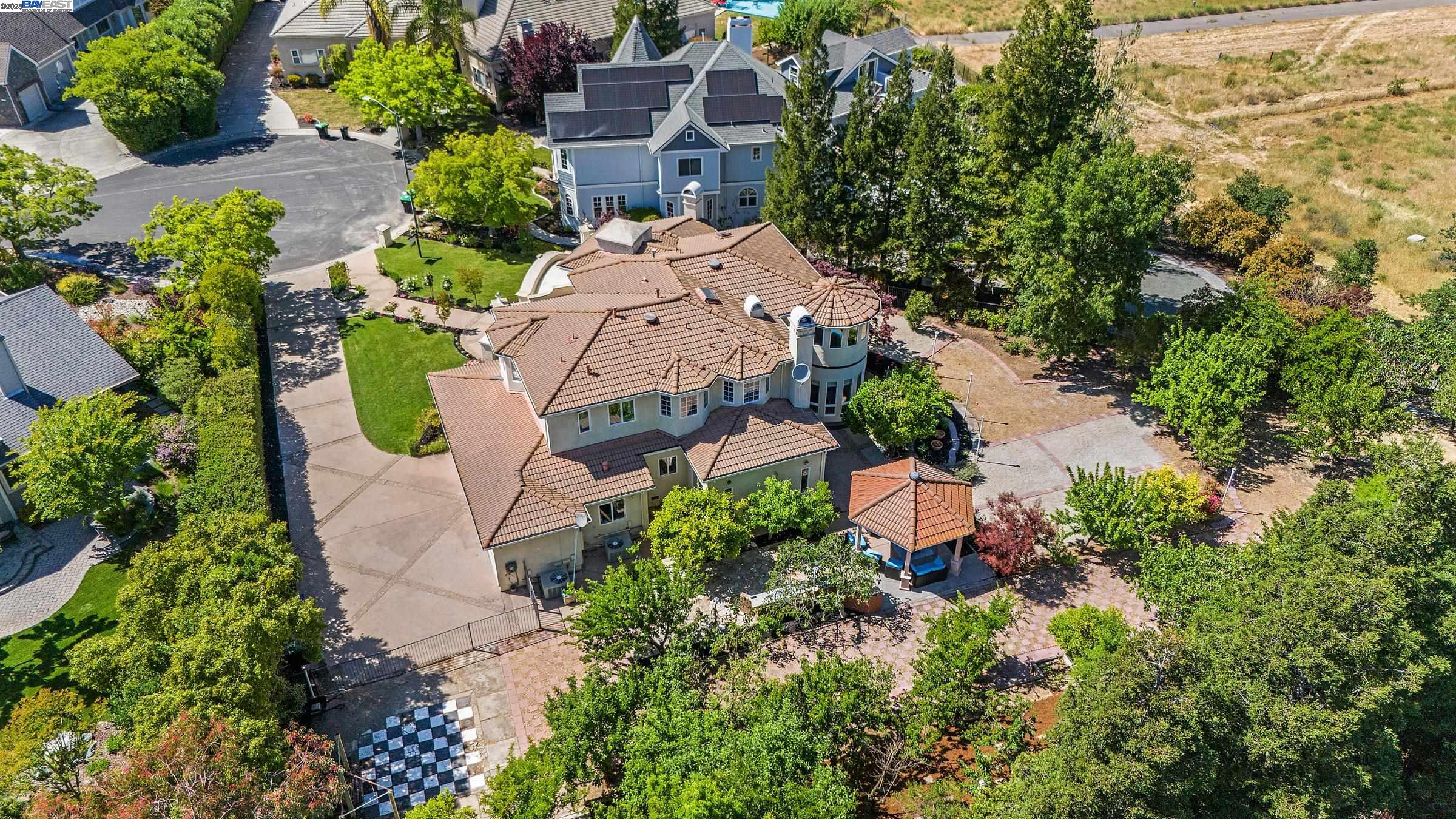 Detail Gallery Image 53 of 57 For 726 Foxbrough Place, Pleasanton,  CA 94566 - 4 Beds | 3/1 Baths