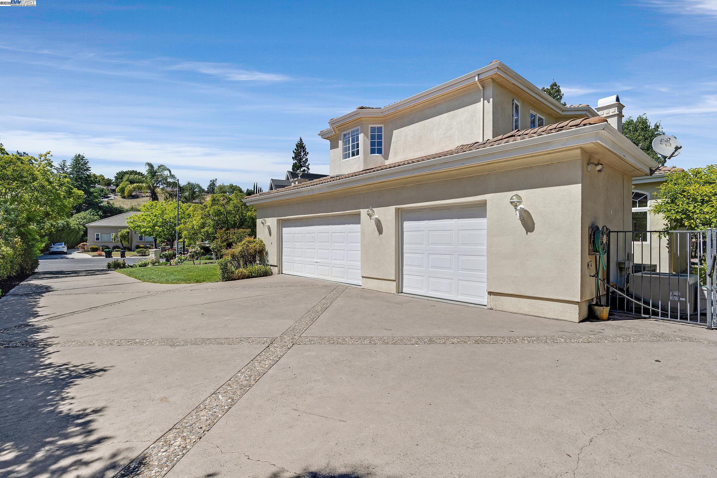 Detail Gallery Image 55 of 57 For 726 Foxbrough Place, Pleasanton,  CA 94566 - 4 Beds | 3/1 Baths