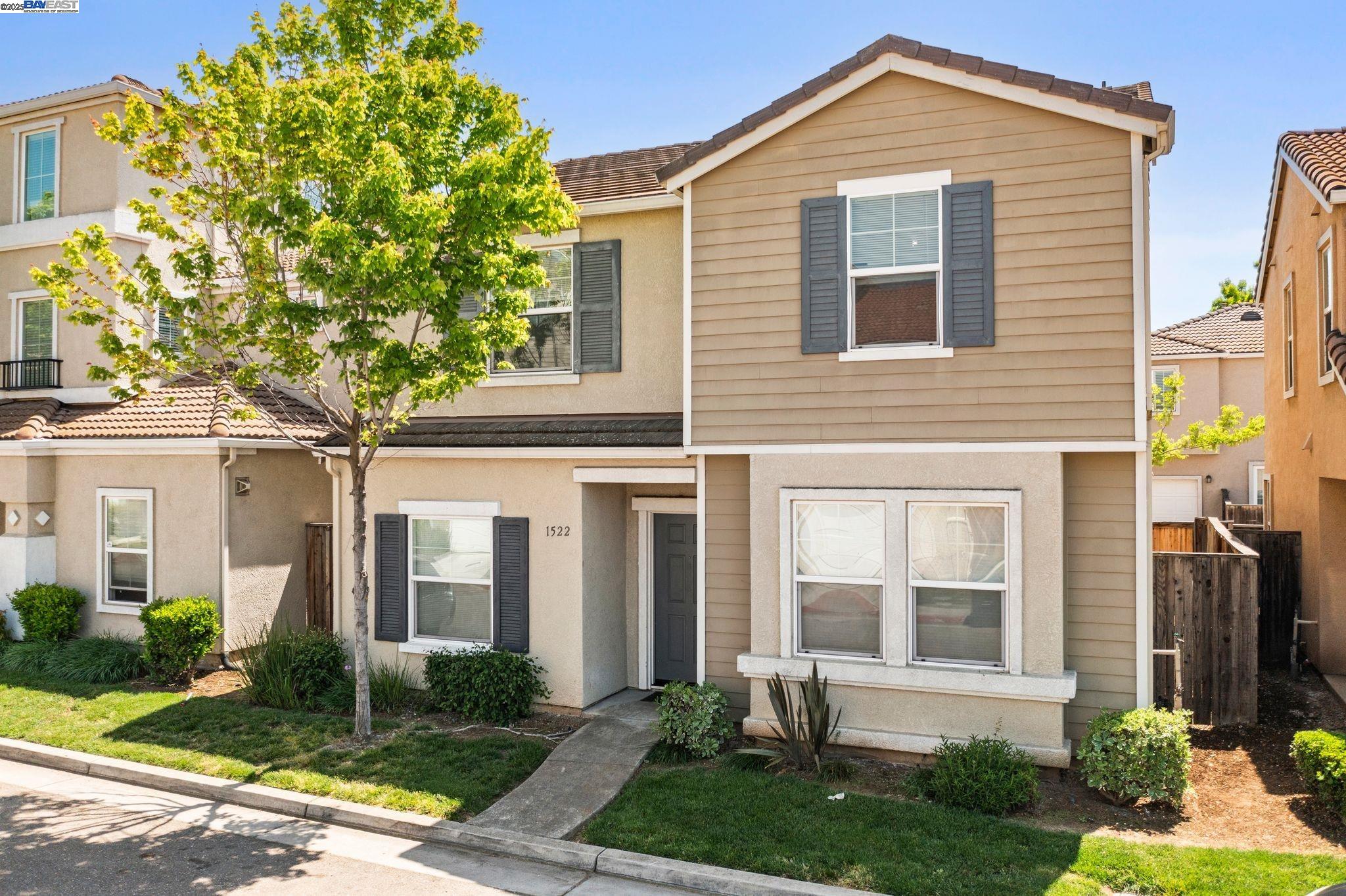 Detail Gallery Image 1 of 28 For 1522 Cat Tail Dr, Stockton,  CA 95204 - 4 Beds | 2/1 Baths