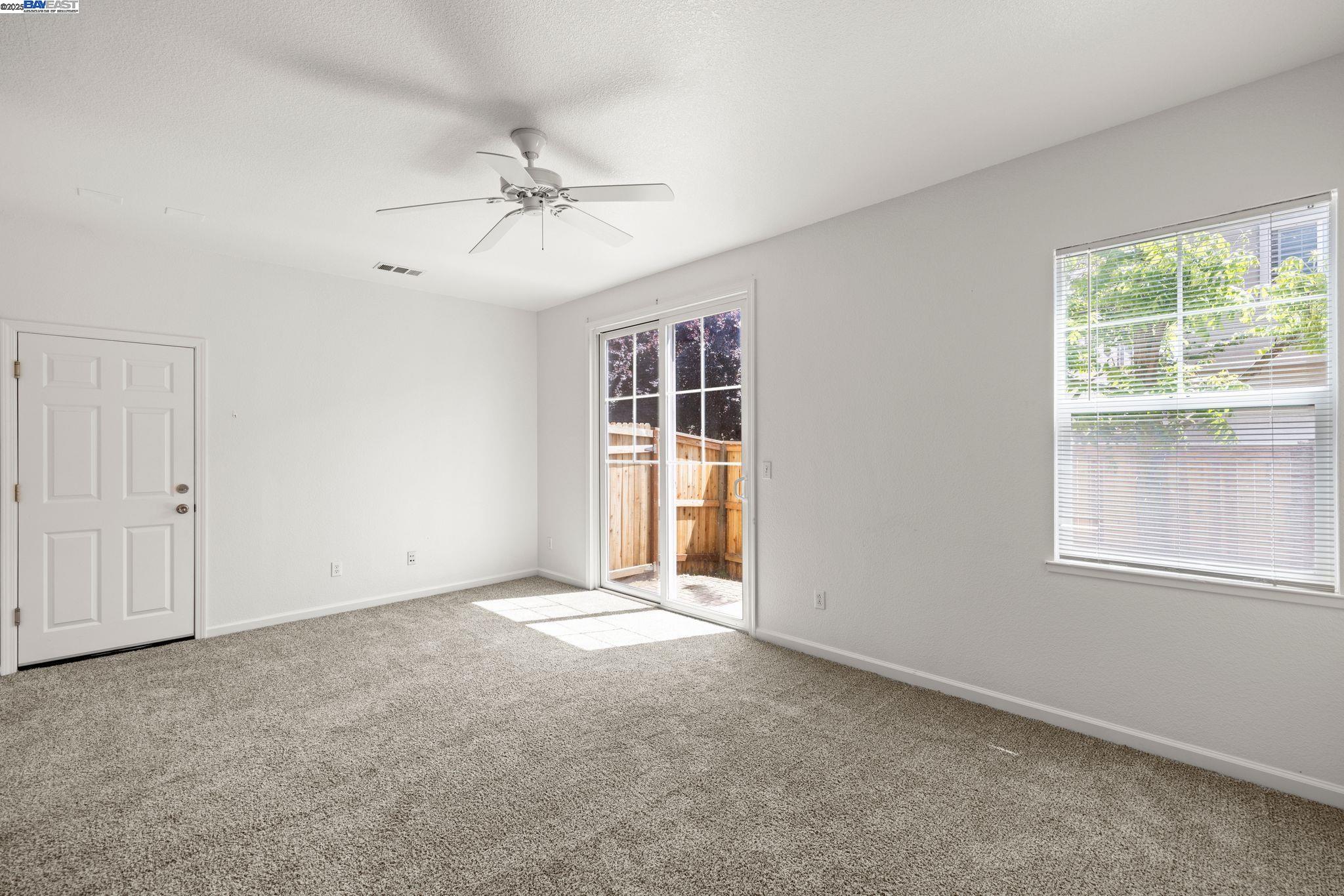 Detail Gallery Image 13 of 28 For 1522 Cat Tail Dr, Stockton,  CA 95204 - 4 Beds | 2/1 Baths