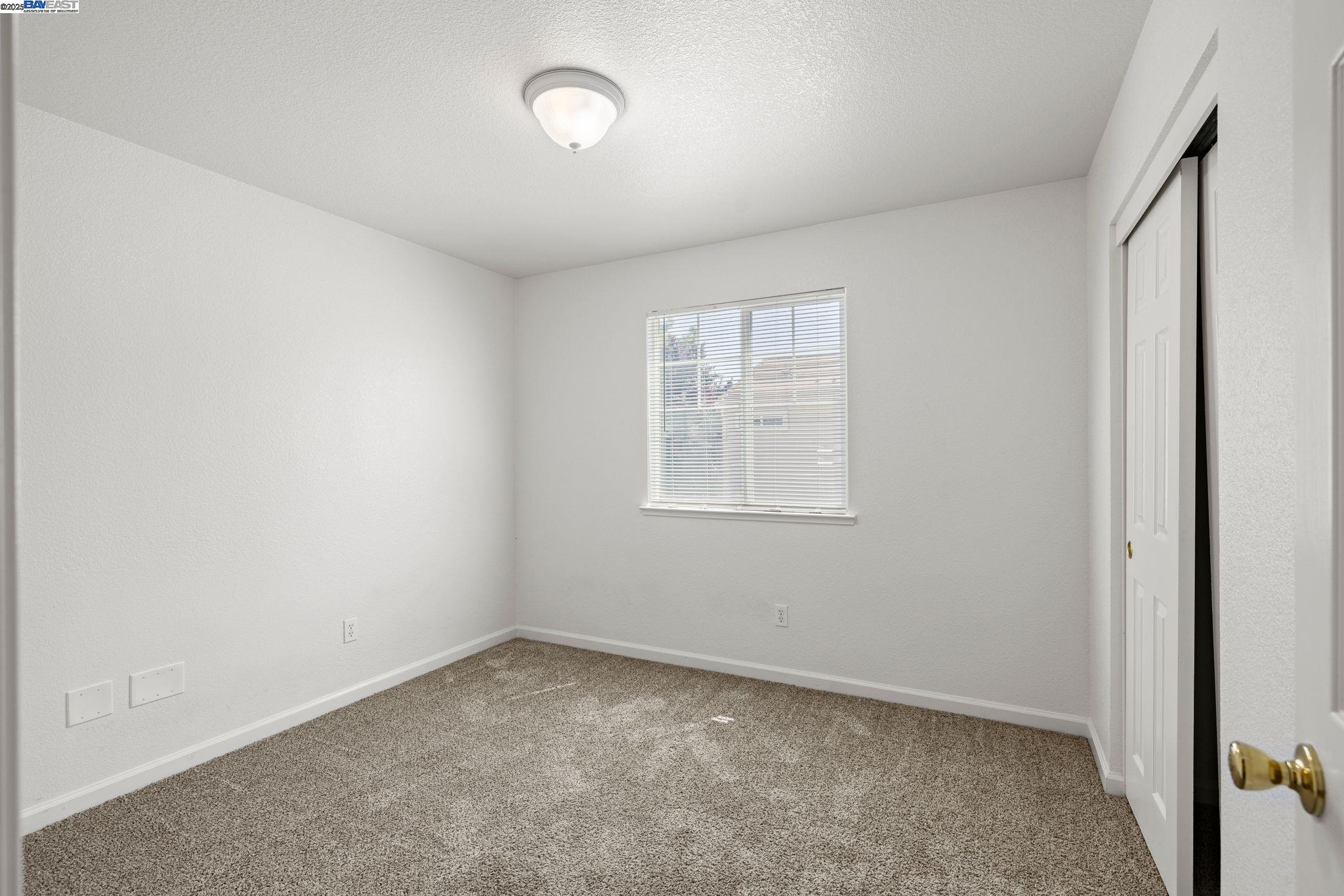 Detail Gallery Image 16 of 28 For 1522 Cat Tail Dr, Stockton,  CA 95204 - 4 Beds | 2/1 Baths