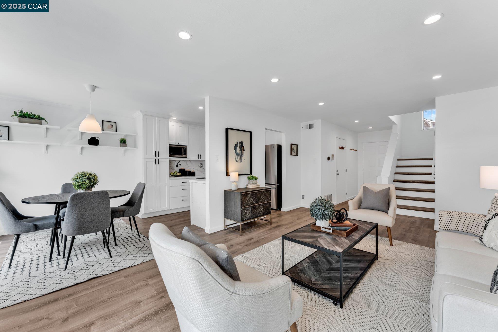 Detail Gallery Image 7 of 56 For 392 Bayview Circle, San Francisco,  CA 94124 - 2 Beds | 2 Baths