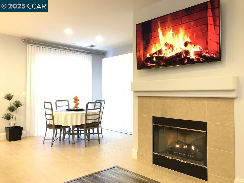 2712 Ashwell Ln, San Ramon, California 94582, 3 Bedrooms Bedrooms, 7 Rooms Rooms,2 BathroomsBathrooms,Residential Lease,For Rent,2712 Ashwell Ln,41095739