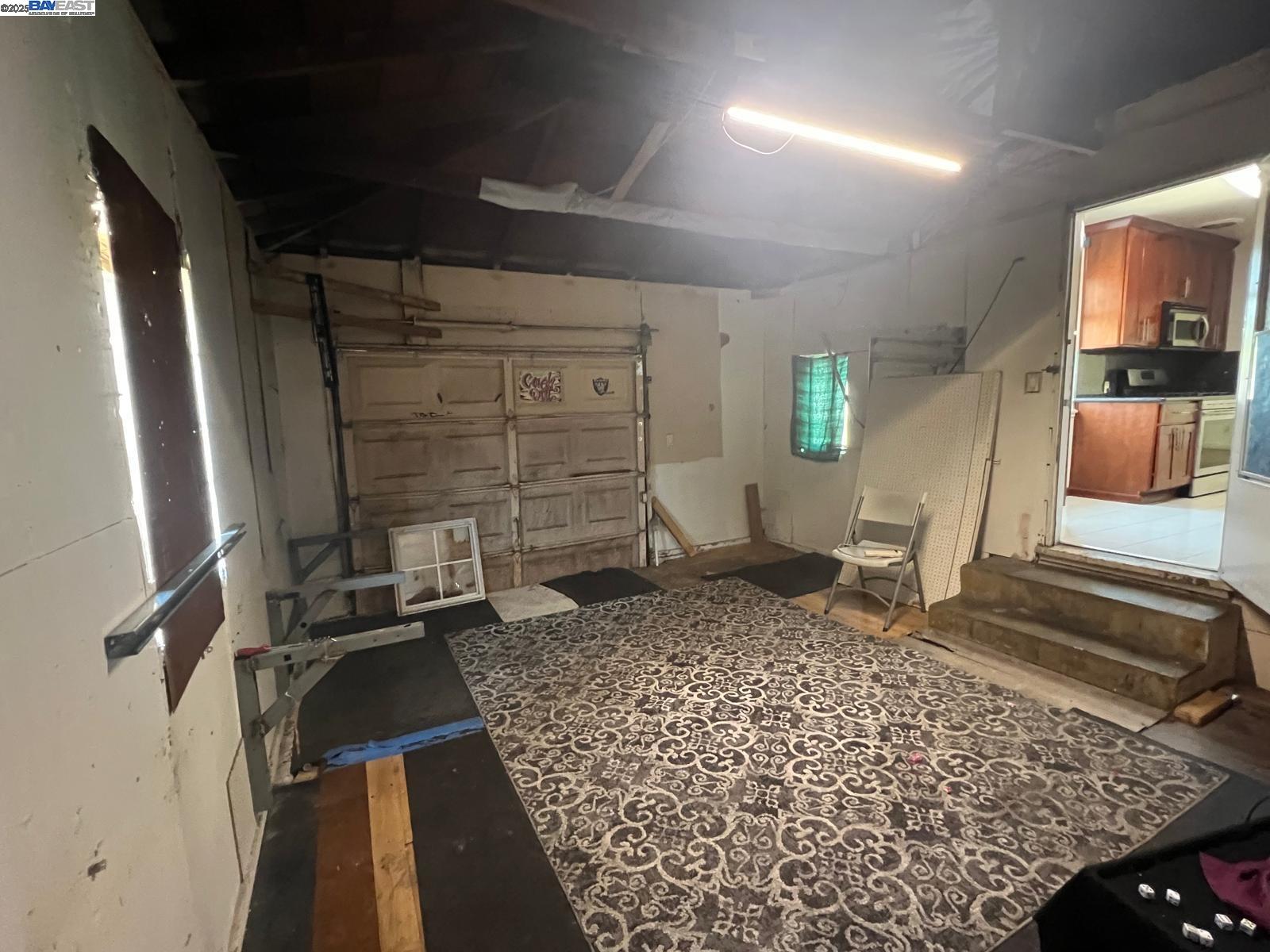9709 Coral Rd, Oakland, California 94603, 3 Bedrooms Bedrooms, 5 Rooms Rooms,1 BathroomBathrooms,Residential,For Sale,9709 Coral Rd,41095740