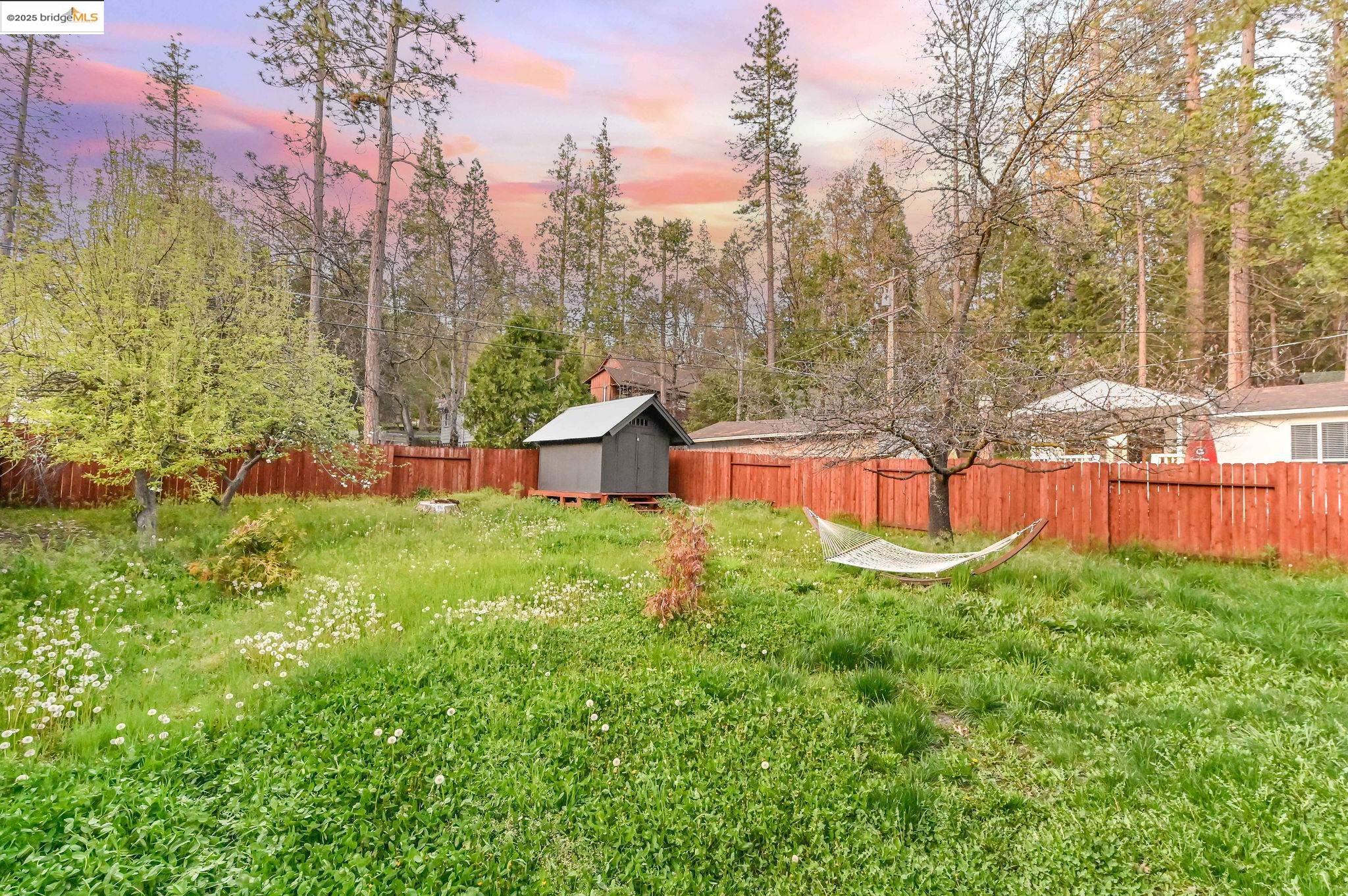 Detail Gallery Image 12 of 58 For 18686 Motherlode Dr, Twain Harte,  CA 95383 - 3 Beds | 2 Baths