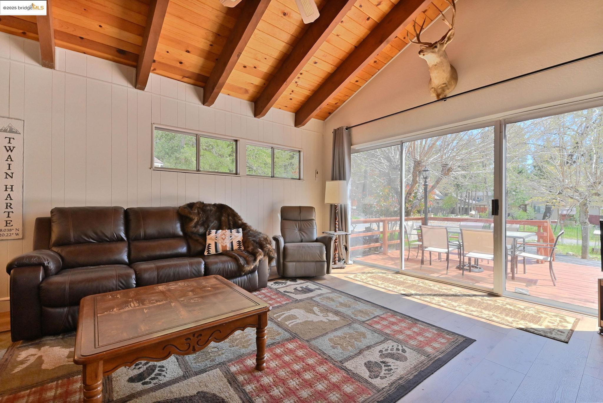 Detail Gallery Image 16 of 58 For 18686 Motherlode Dr, Twain Harte,  CA 95383 - 3 Beds | 2 Baths