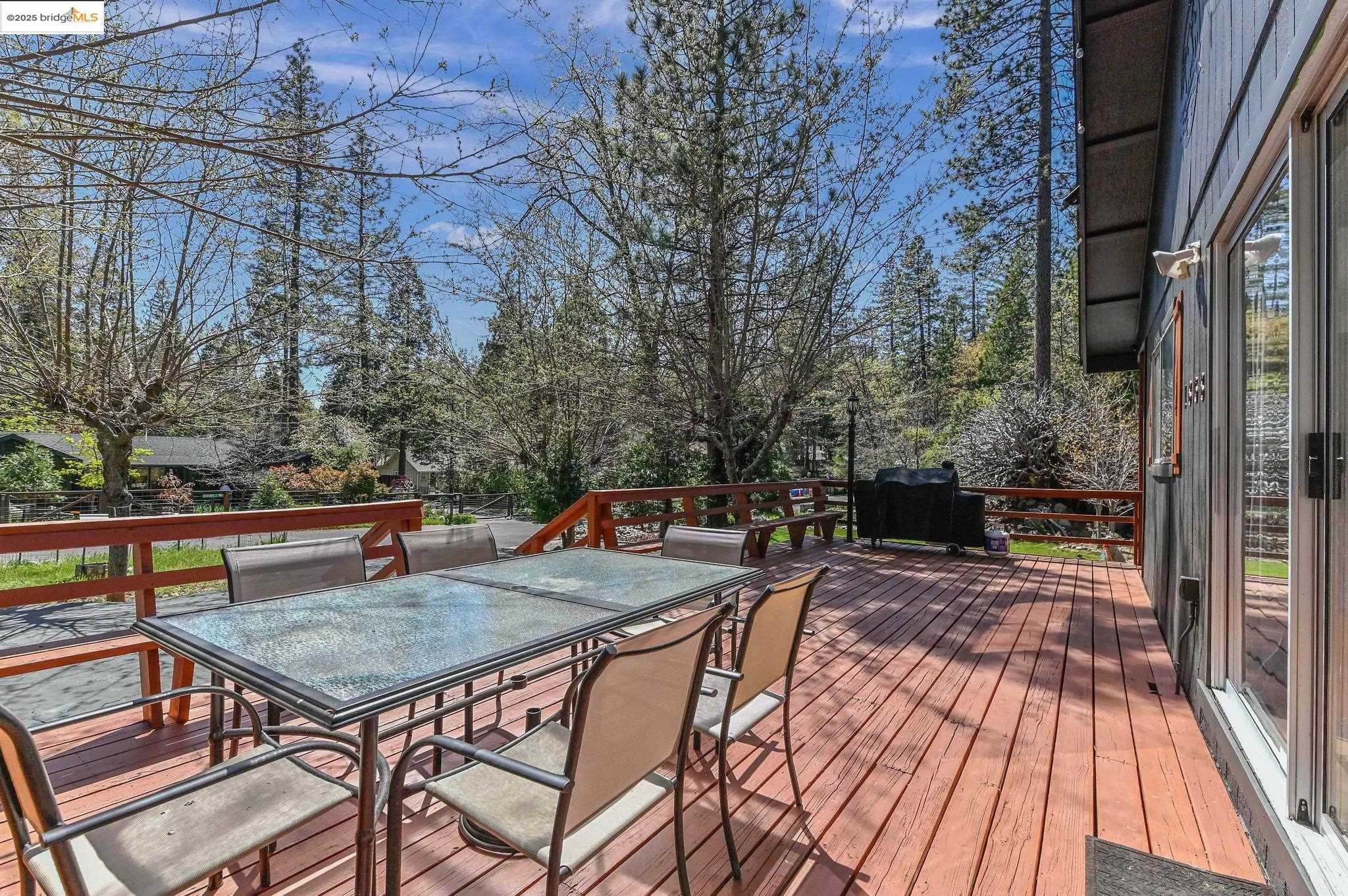 Detail Gallery Image 8 of 58 For 18686 Motherlode Dr, Twain Harte,  CA 95383 - 3 Beds | 2 Baths