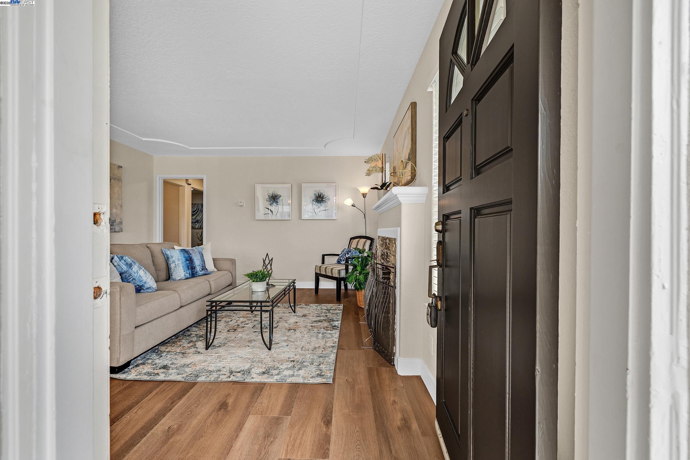 Detail Gallery Image 4 of 25 For 33400 13th St, Union City,  CA 94587 - 3 Beds | 2 Baths