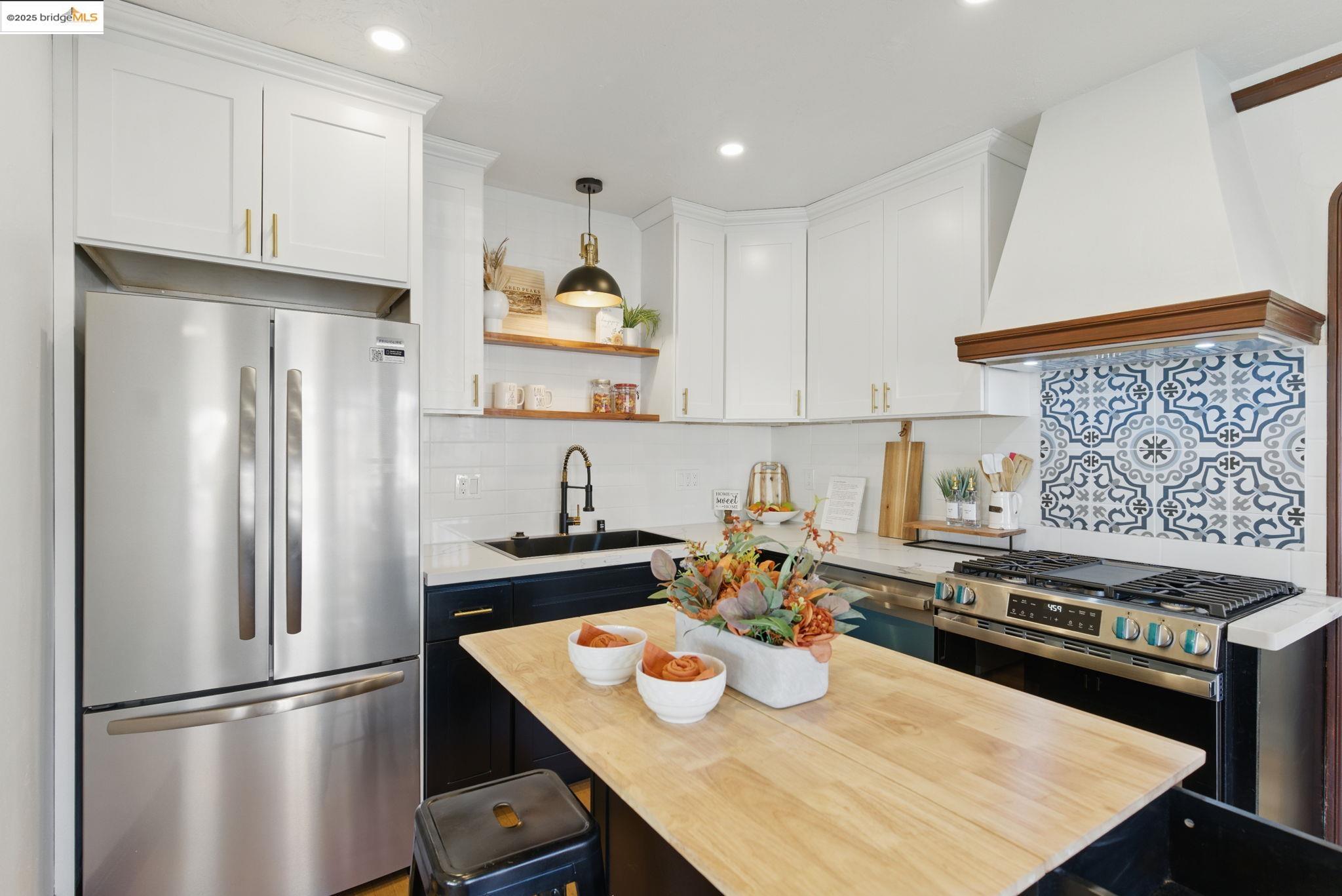 1643 92Nd Ave, Oakland, California 94603, 3 Bedrooms Bedrooms, 5 Rooms Rooms,2 BathroomsBathrooms,Residential,For Sale,1643 92Nd Ave,41095752