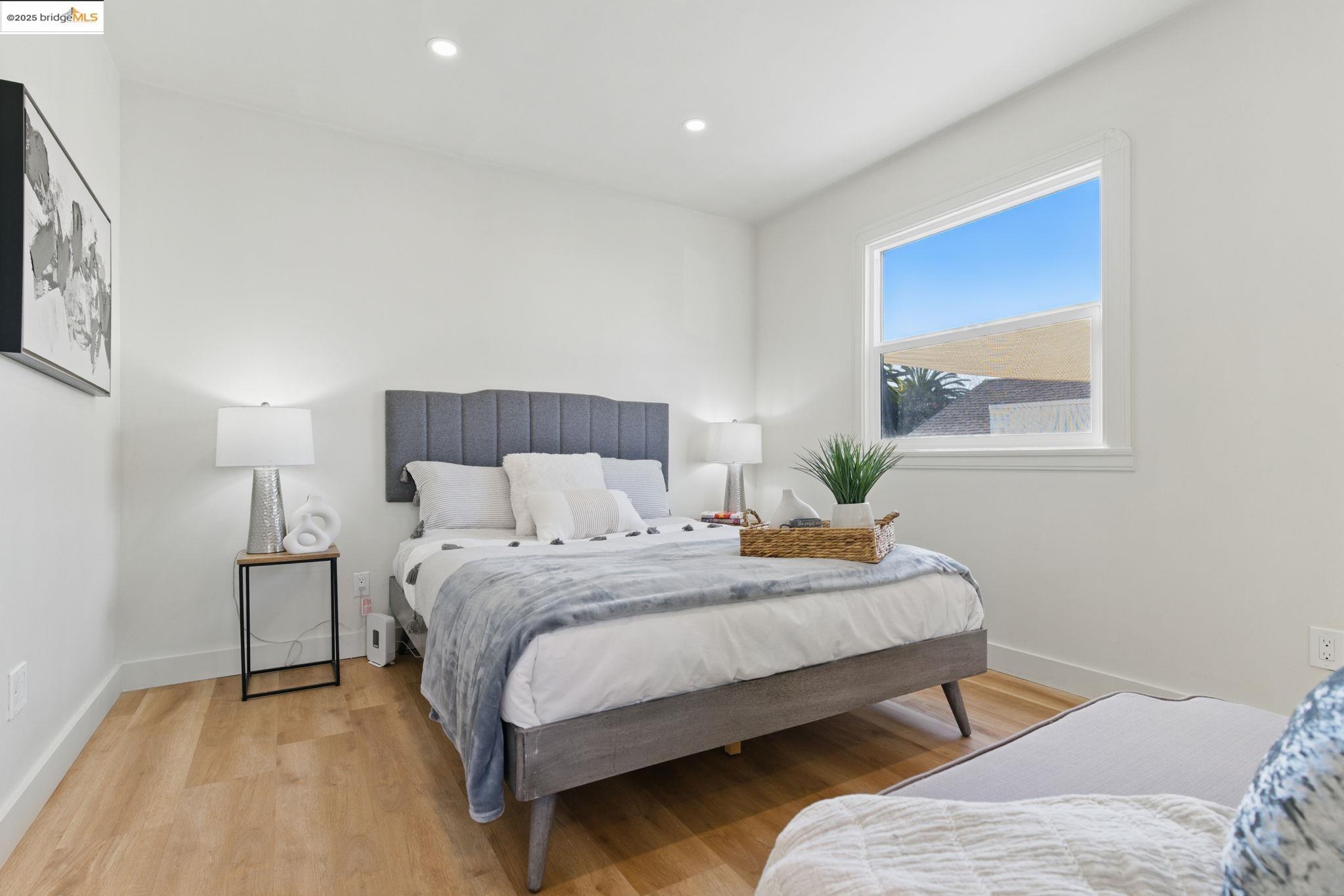 1643 92Nd Ave, Oakland, California 94603, 3 Bedrooms Bedrooms, 5 Rooms Rooms,2 BathroomsBathrooms,Residential,For Sale,1643 92Nd Ave,41095752
