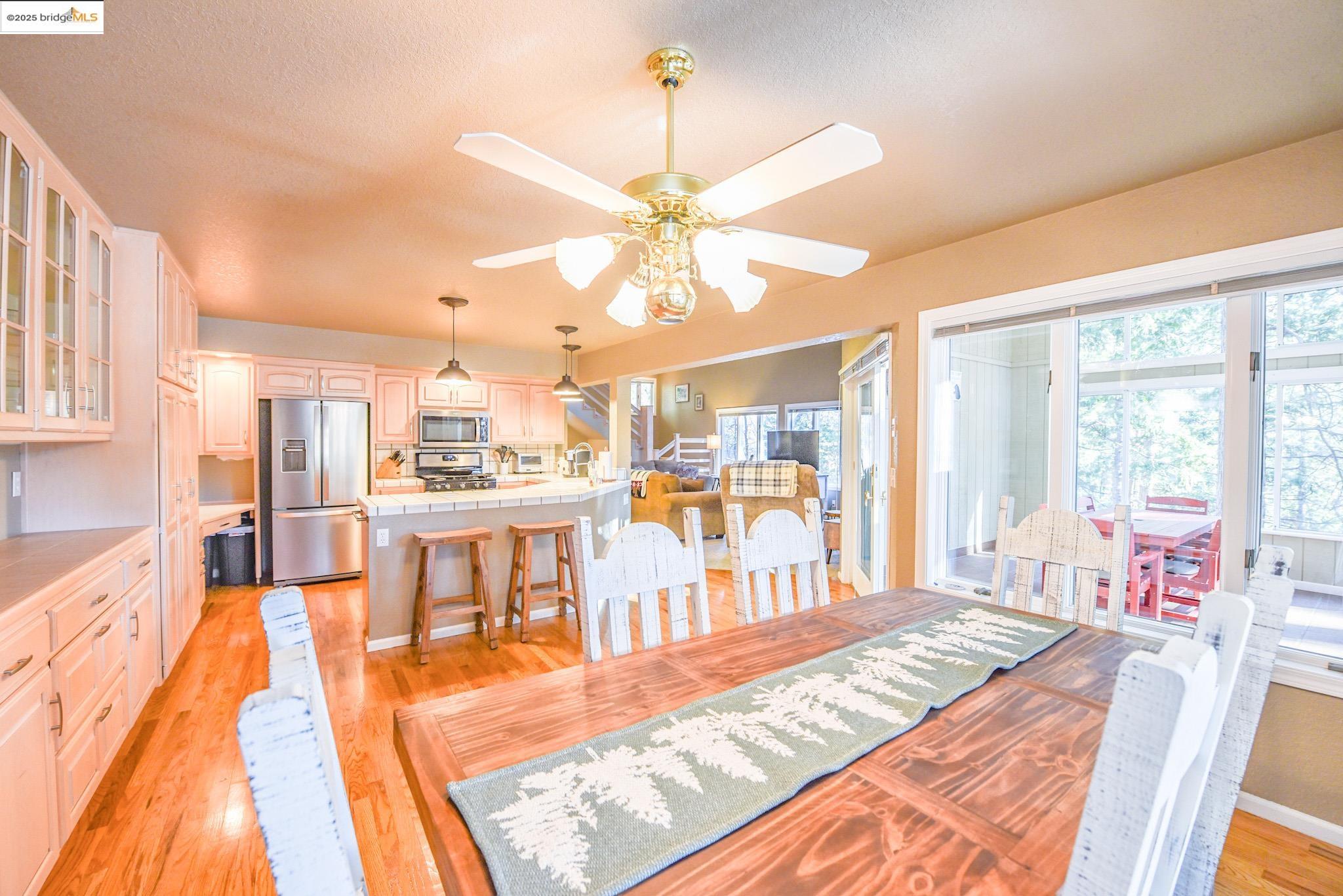Detail Gallery Image 16 of 60 For 19899 Sunrise Dr, Twain Harte,  CA 95383 - 3 Beds | 2 Baths