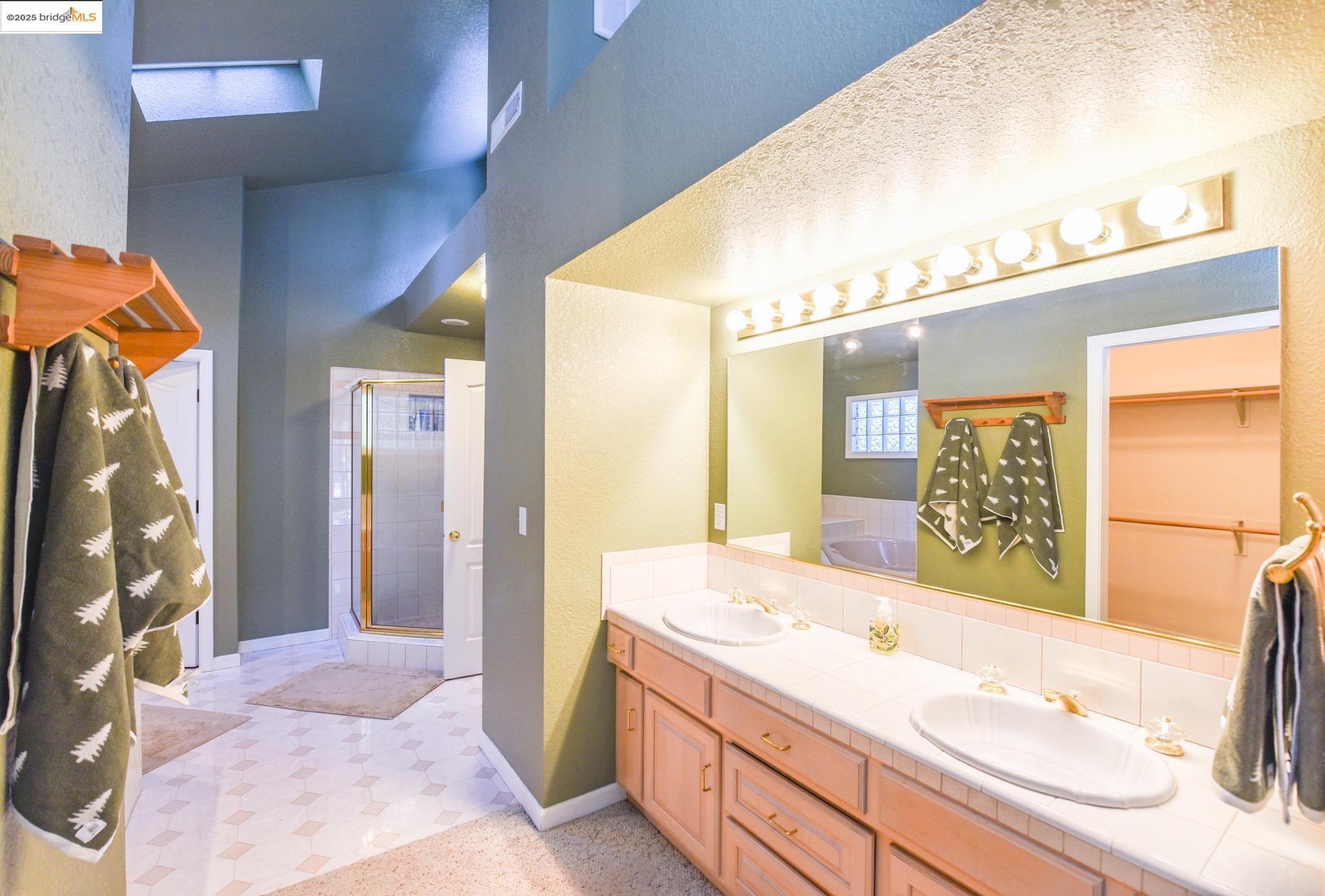Detail Gallery Image 33 of 60 For 19899 Sunrise Dr, Twain Harte,  CA 95383 - 3 Beds | 2 Baths