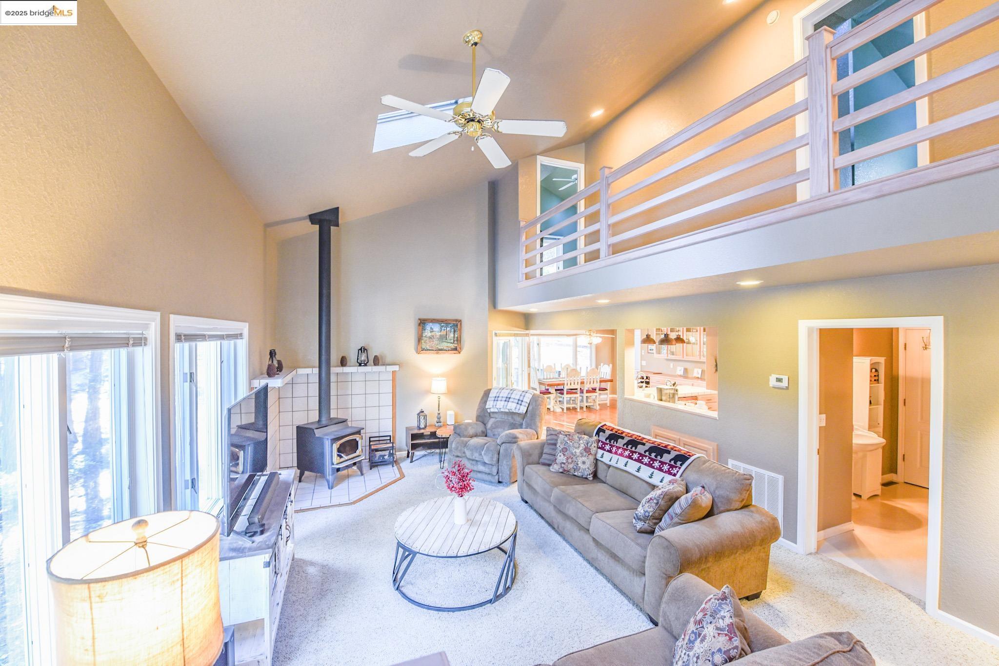 Detail Gallery Image 7 of 60 For 19899 Sunrise Dr, Twain Harte,  CA 95383 - 3 Beds | 2 Baths