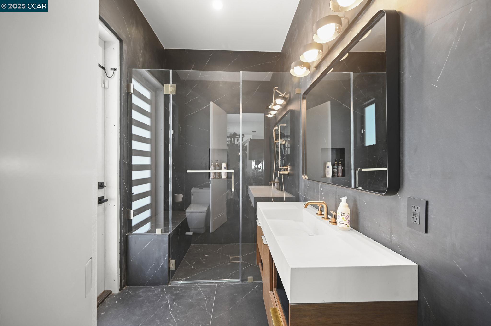 Detail Gallery Image 11 of 39 For Bridge Rd, Walnut Creek,  CA 94595 - 6 Beds | 6/1 Baths