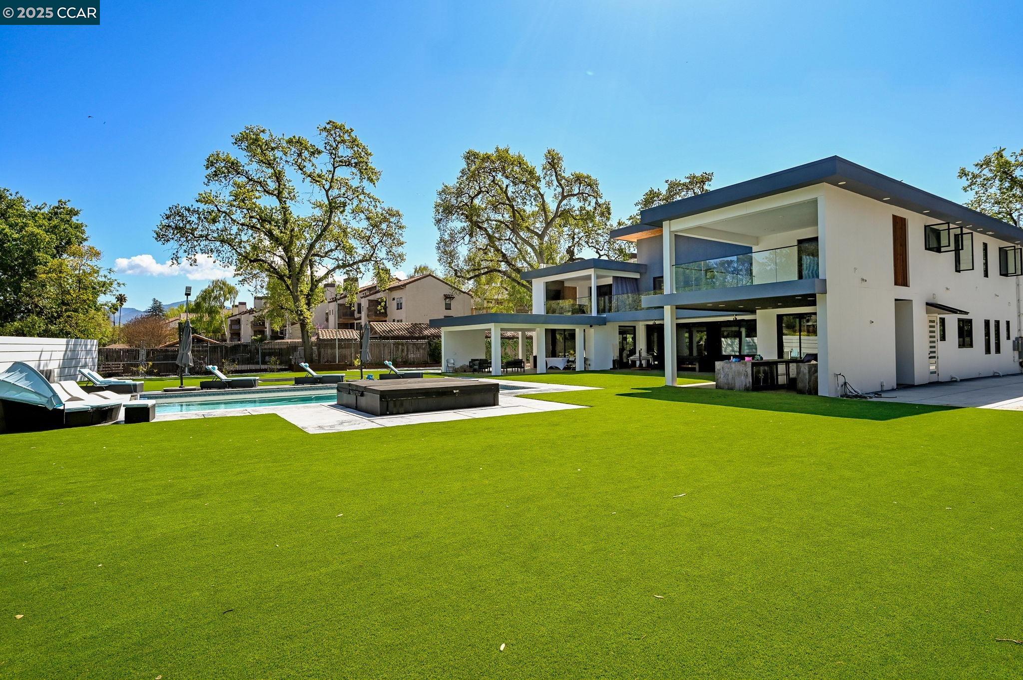 Detail Gallery Image 29 of 39 For Bridge Rd, Walnut Creek,  CA 94595 - 6 Beds | 6/1 Baths