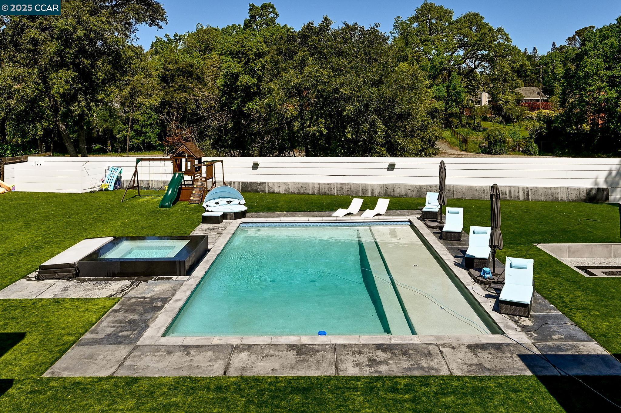 Detail Gallery Image 34 of 39 For Bridge Rd, Walnut Creek,  CA 94595 - 6 Beds | 6/1 Baths