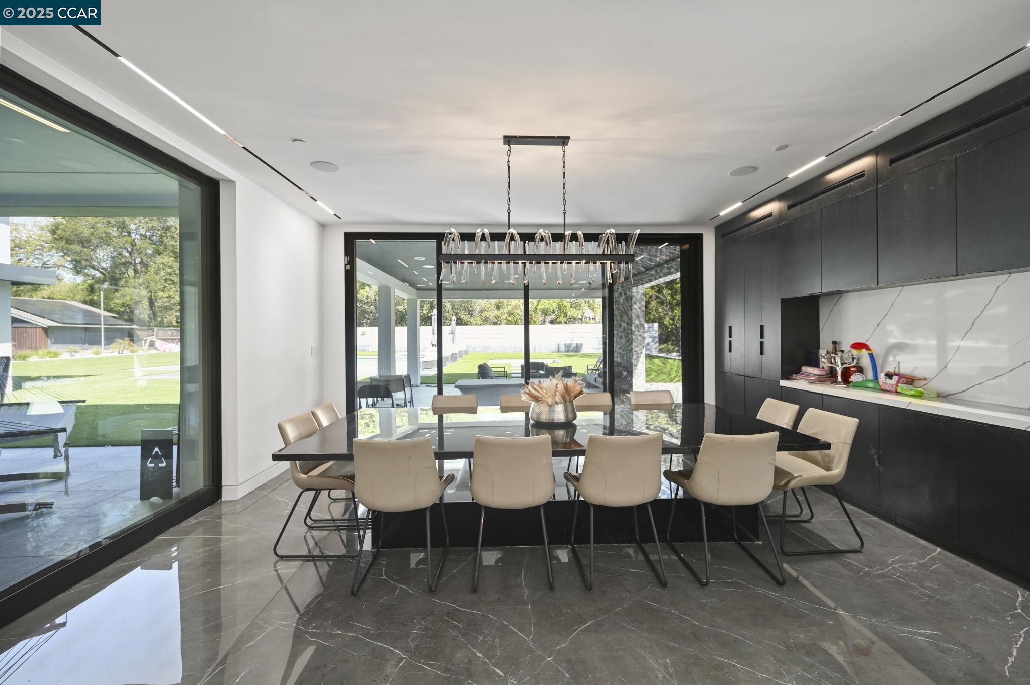 Detail Gallery Image 9 of 39 For Bridge Rd, Walnut Creek,  CA 94595 - 6 Beds | 6/1 Baths