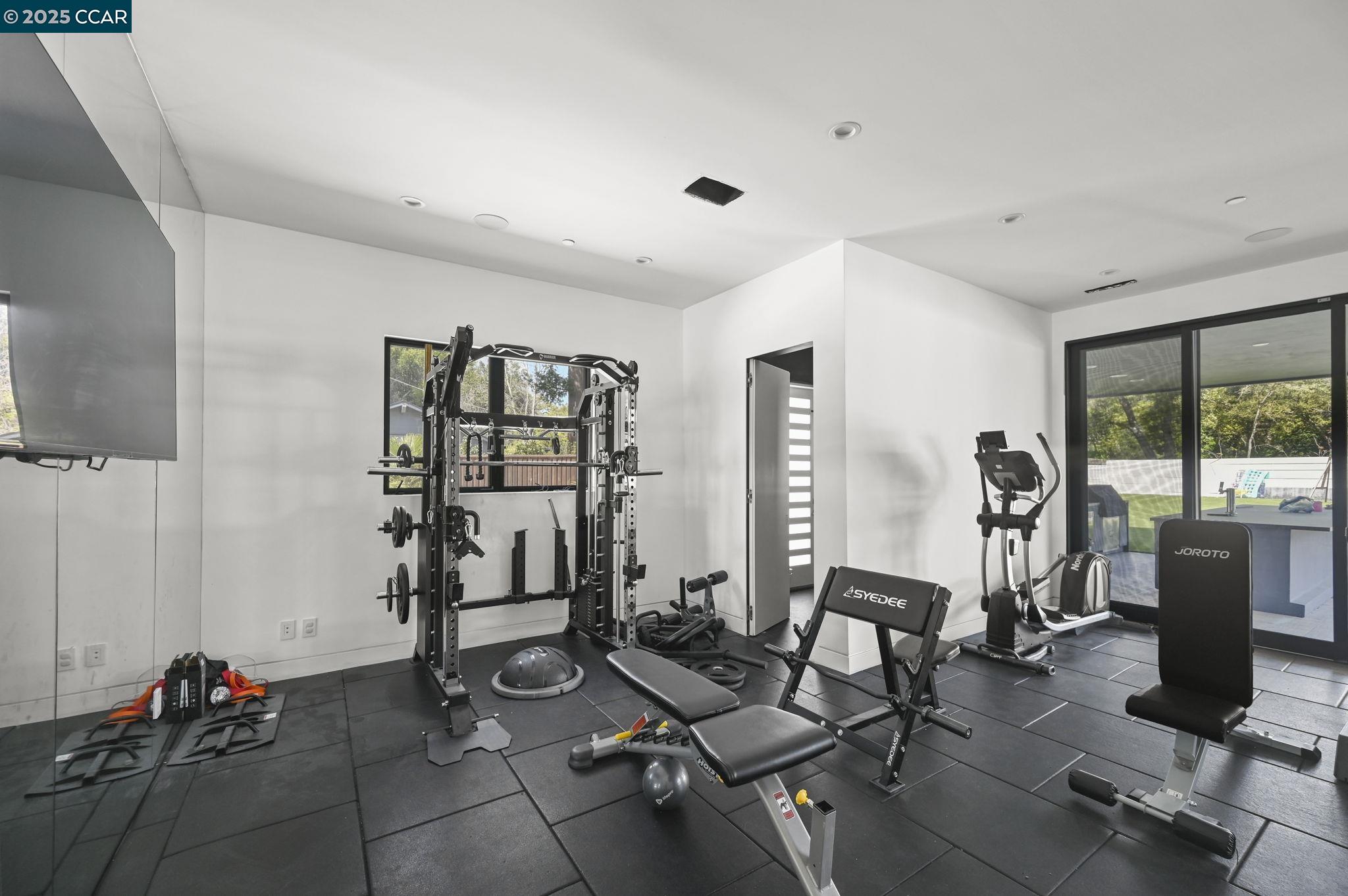 Detail Gallery Image 10 of 39 For Bridge Rd, Walnut Creek,  CA 94595 - 6 Beds | 6/1 Baths