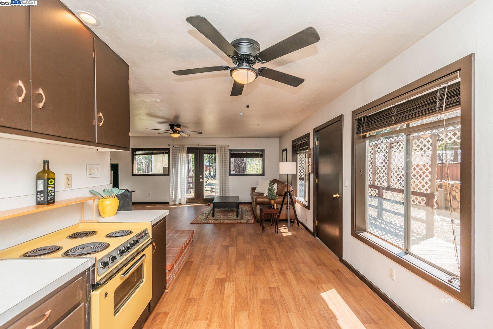 Detail Gallery Image 11 of 35 For 60 Dorleska Ct, Trinity Center,  CA 96091 - 1 Beds | 1 Baths