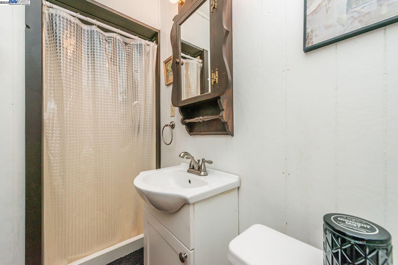 Detail Gallery Image 16 of 35 For 60 Dorleska Ct, Trinity Center,  CA 96091 - 1 Beds | 1 Baths