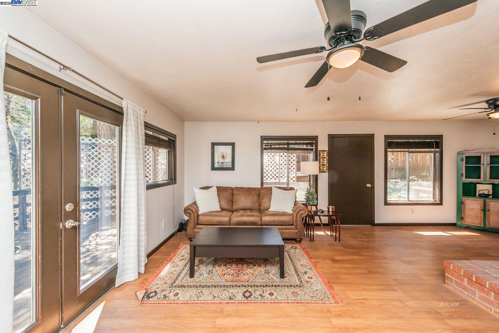 Detail Gallery Image 6 of 35 For 60 Dorleska Ct, Trinity Center,  CA 96091 - 1 Beds | 1 Baths