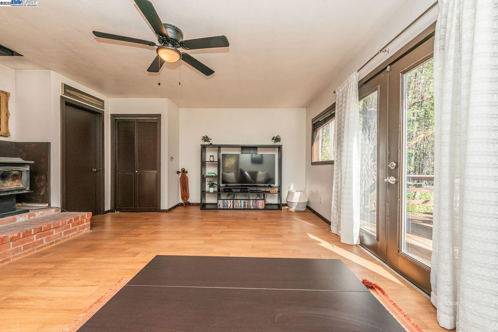 Detail Gallery Image 8 of 35 For 60 Dorleska Ct, Trinity Center,  CA 96091 - 1 Beds | 1 Baths