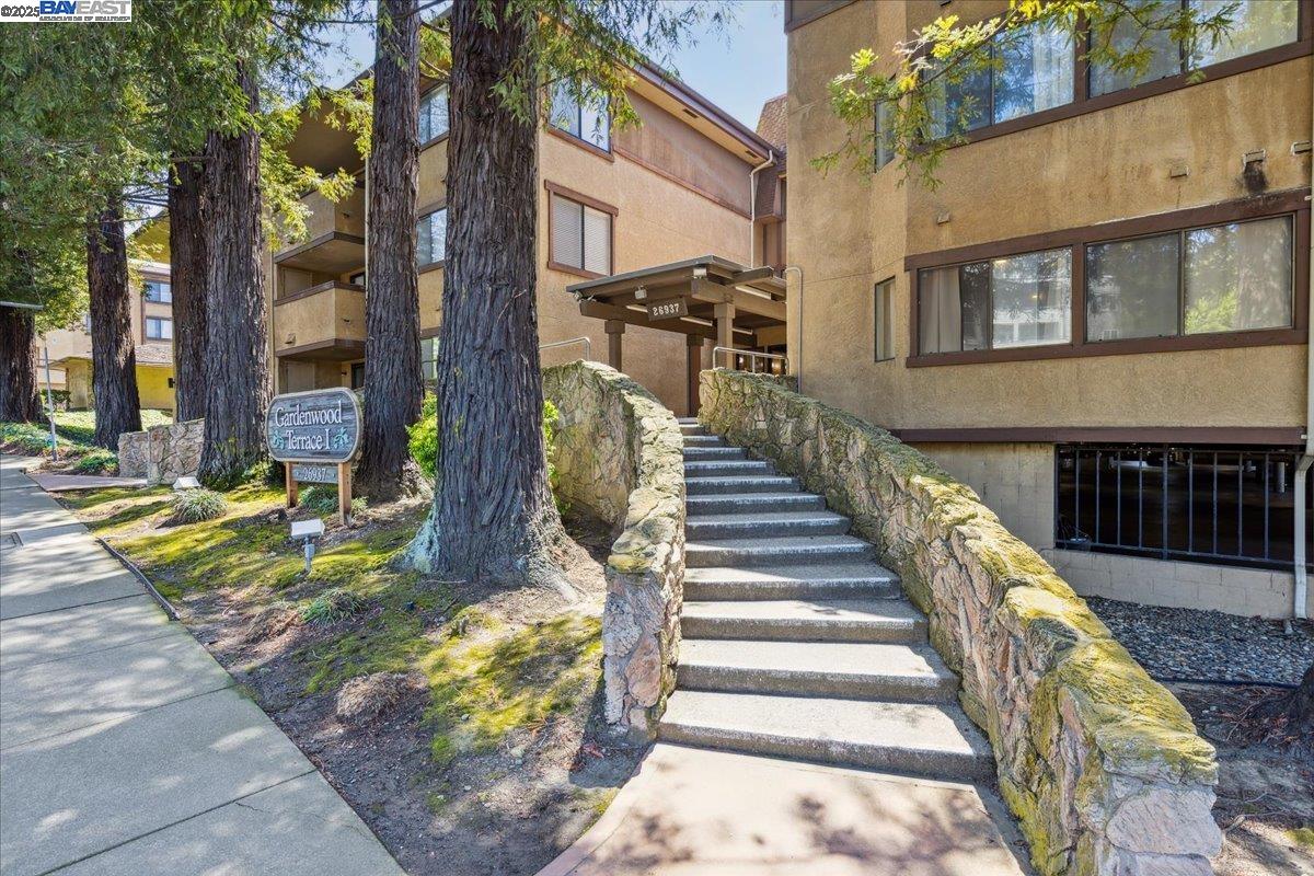 More Details about MLS # 41095762 : 26937 HAYWARD BLVD # 217