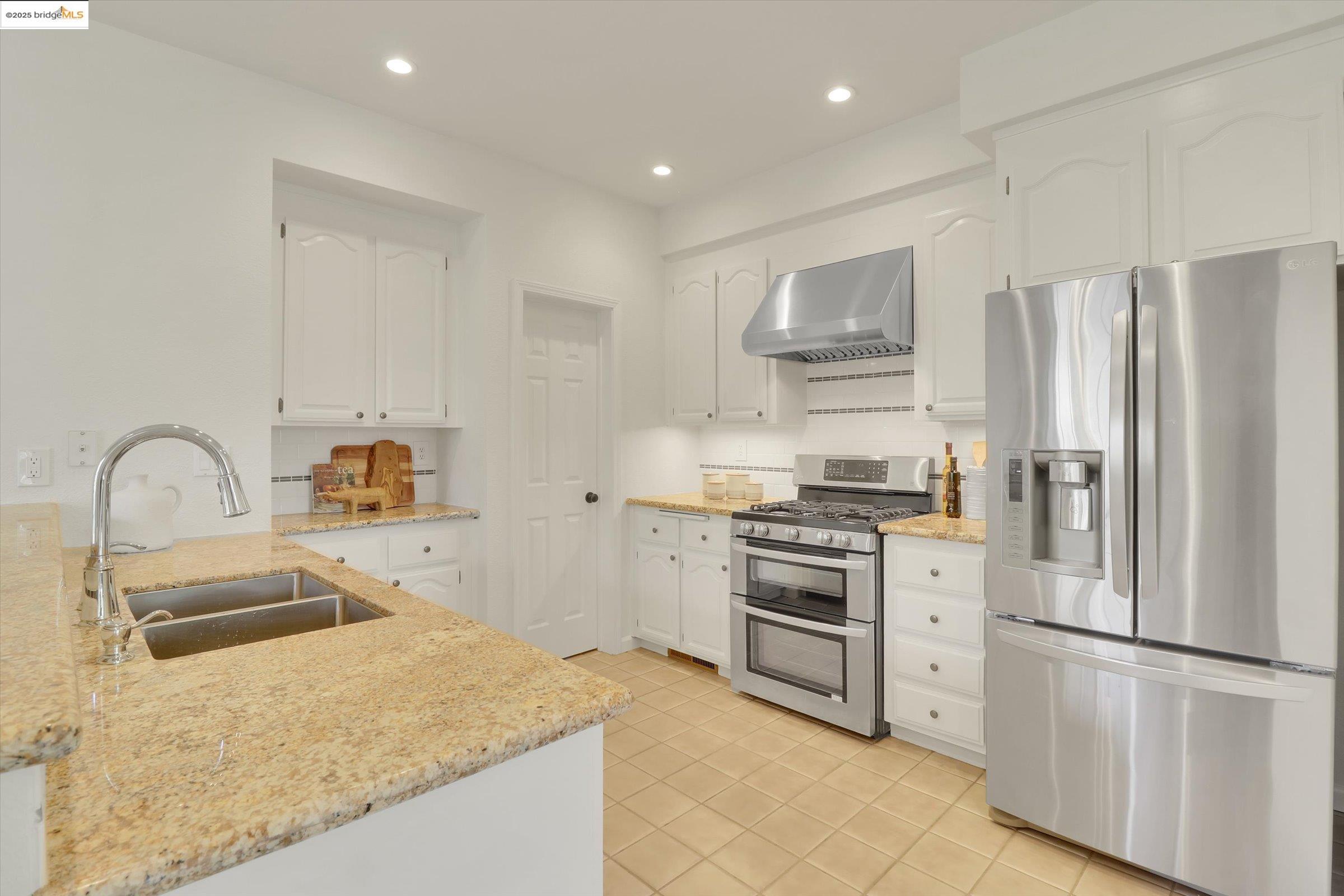 Detail Gallery Image 29 of 43 For 326 Saclan Terrace, Clayton,  CA 94517 - 3 Beds | 2/1 Baths