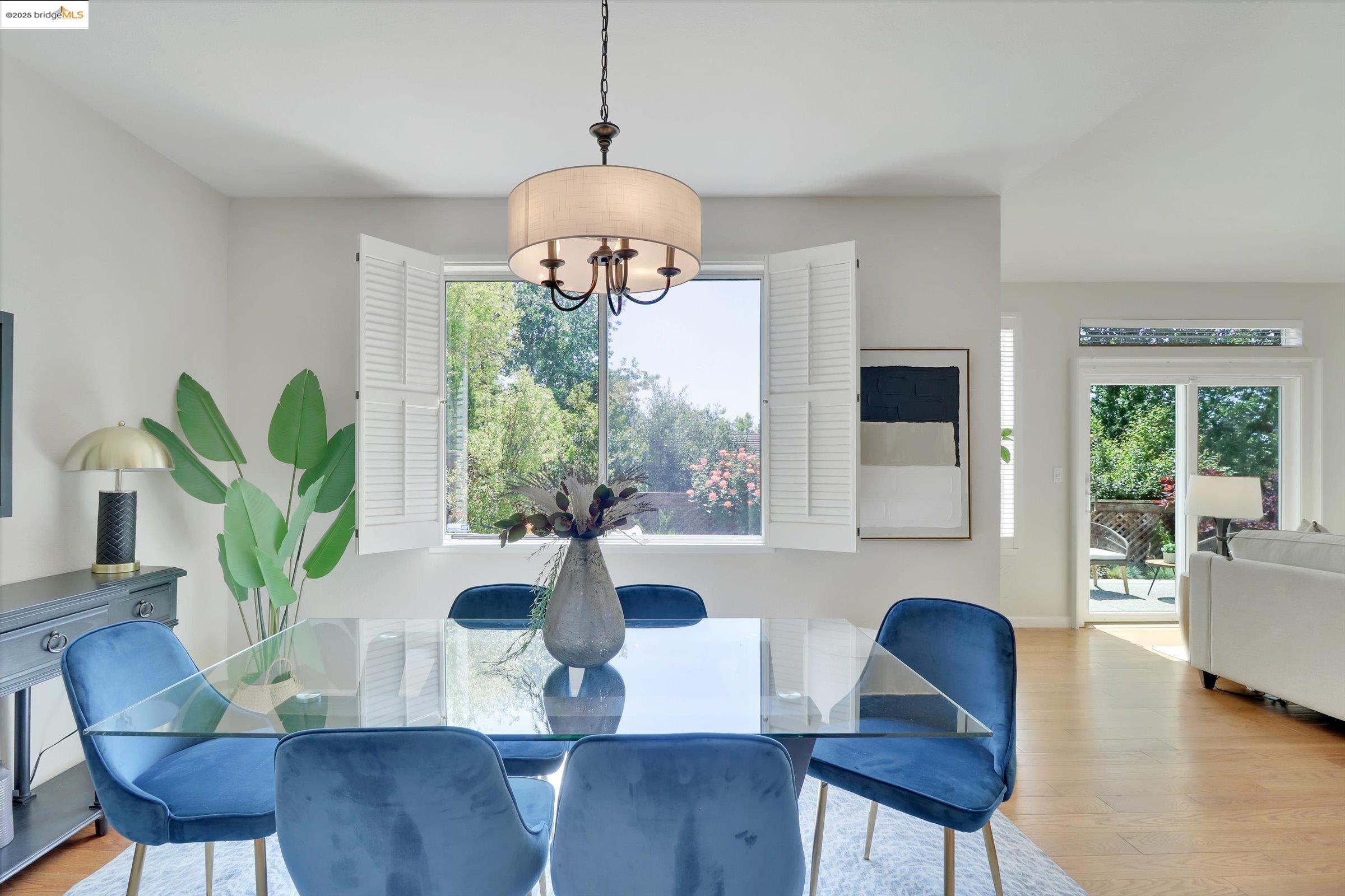 Detail Gallery Image 9 of 43 For 326 Saclan Terrace, Clayton,  CA 94517 - 3 Beds | 2/1 Baths