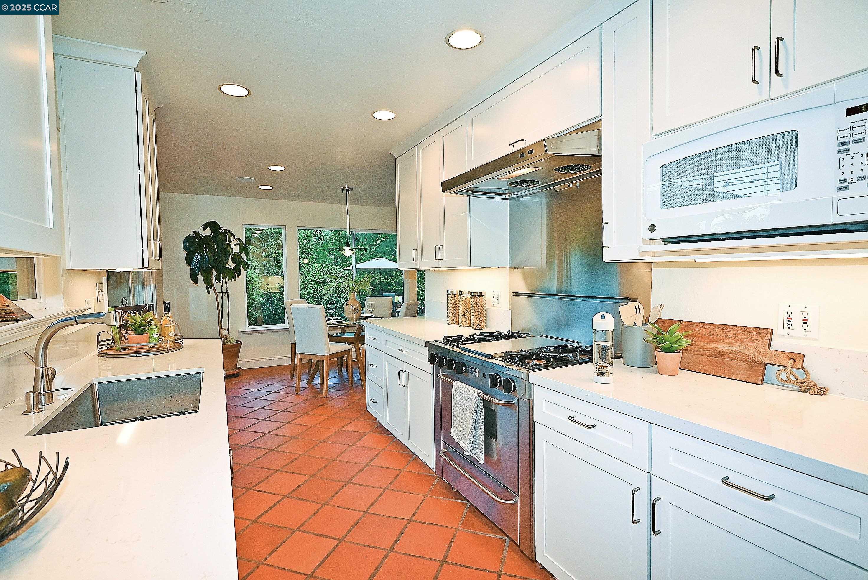 Detail Gallery Image 33 of 57 For 911 Sousa Drive, Walnut Creek,  CA 94597-2922 - 3 Beds | 2 Baths