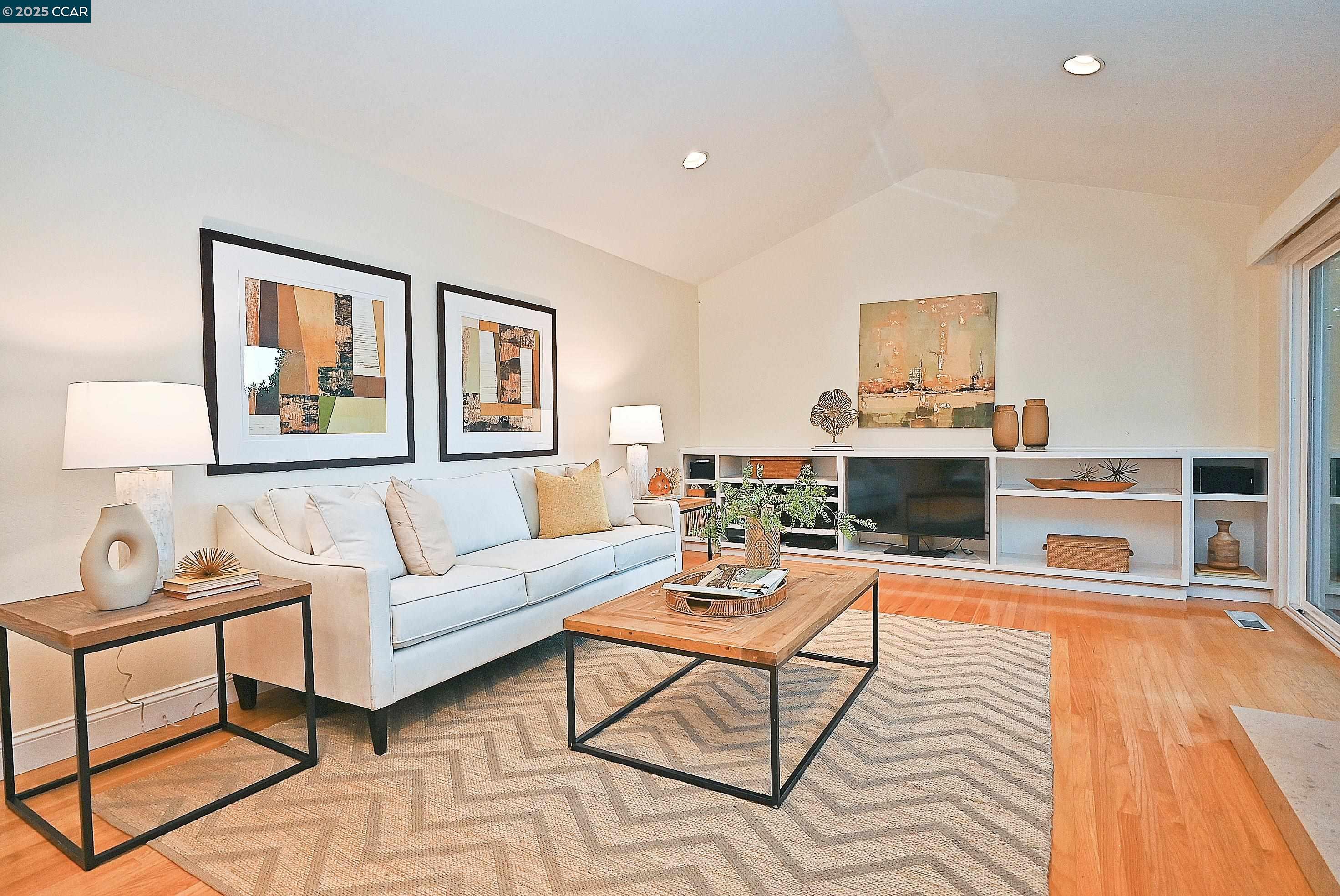 Detail Gallery Image 43 of 57 For 911 Sousa Drive, Walnut Creek,  CA 94597-2922 - 3 Beds | 2 Baths