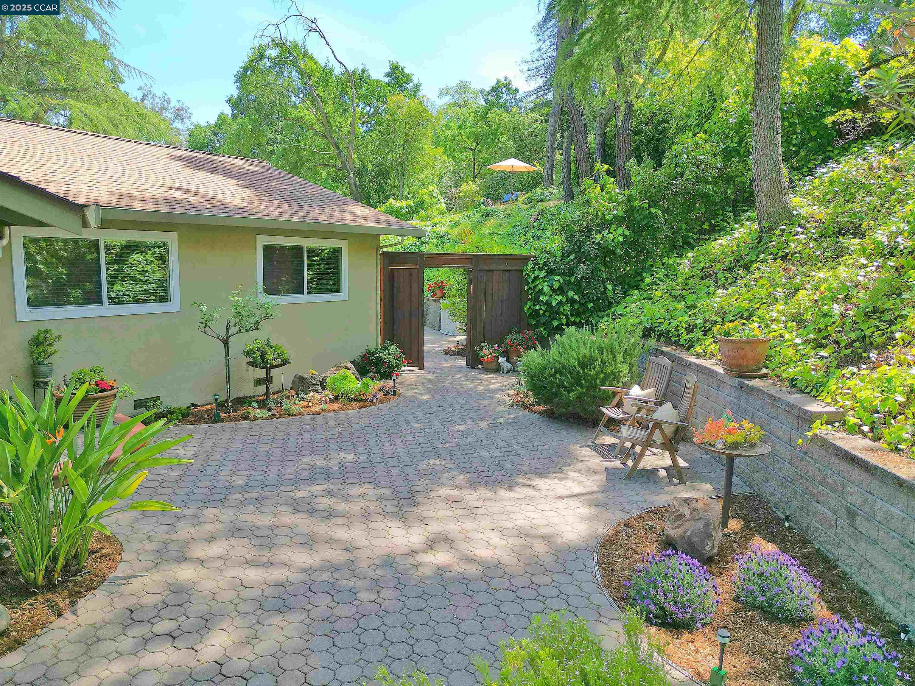 Detail Gallery Image 8 of 57 For 911 Sousa Drive, Walnut Creek,  CA 94597-2922 - 3 Beds | 2 Baths