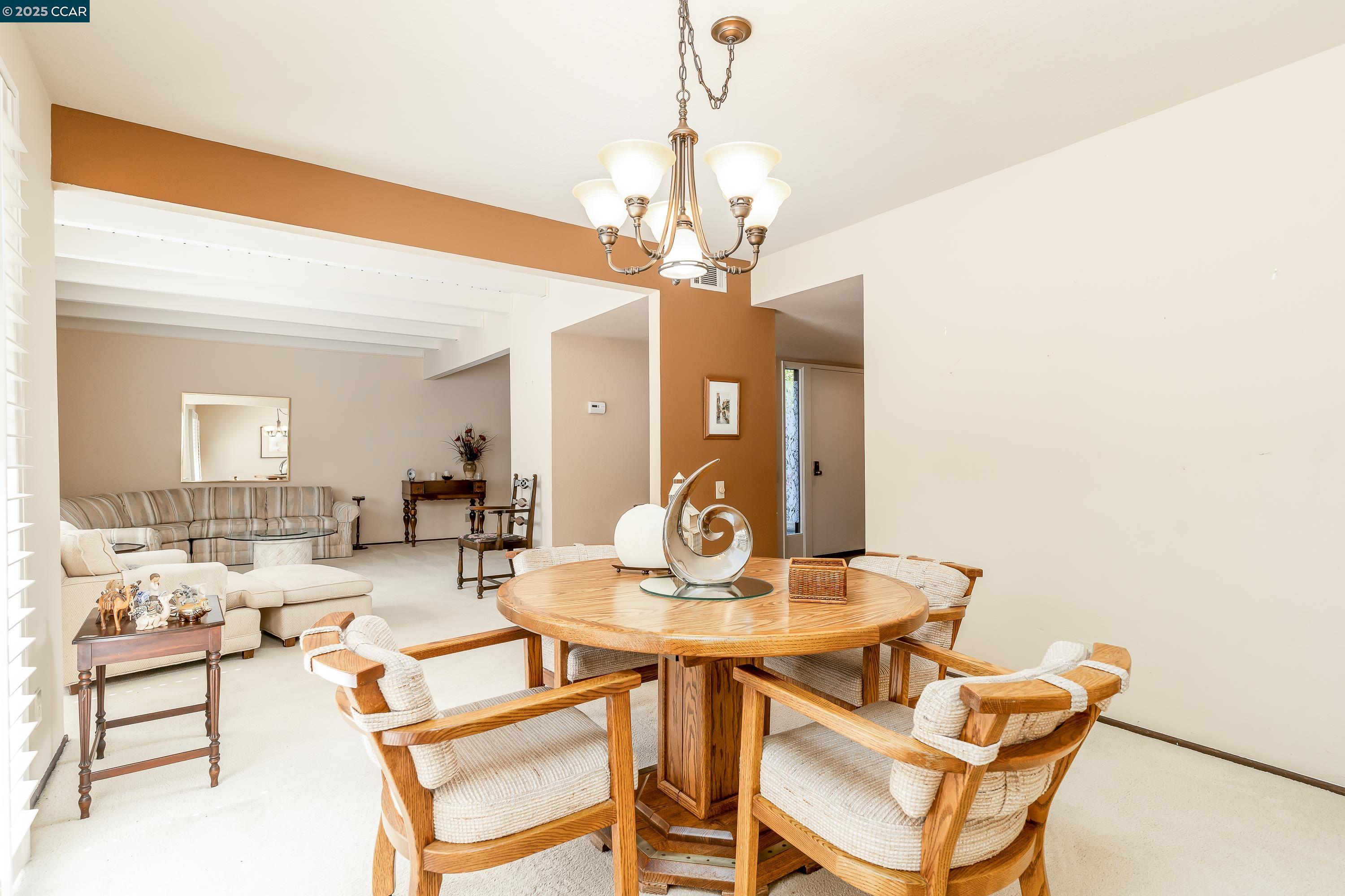 Detail Gallery Image 14 of 60 For 33 Twin Creeks Drive, Fairfield,  CA 94534 - 3 Beds | 2/1 Baths