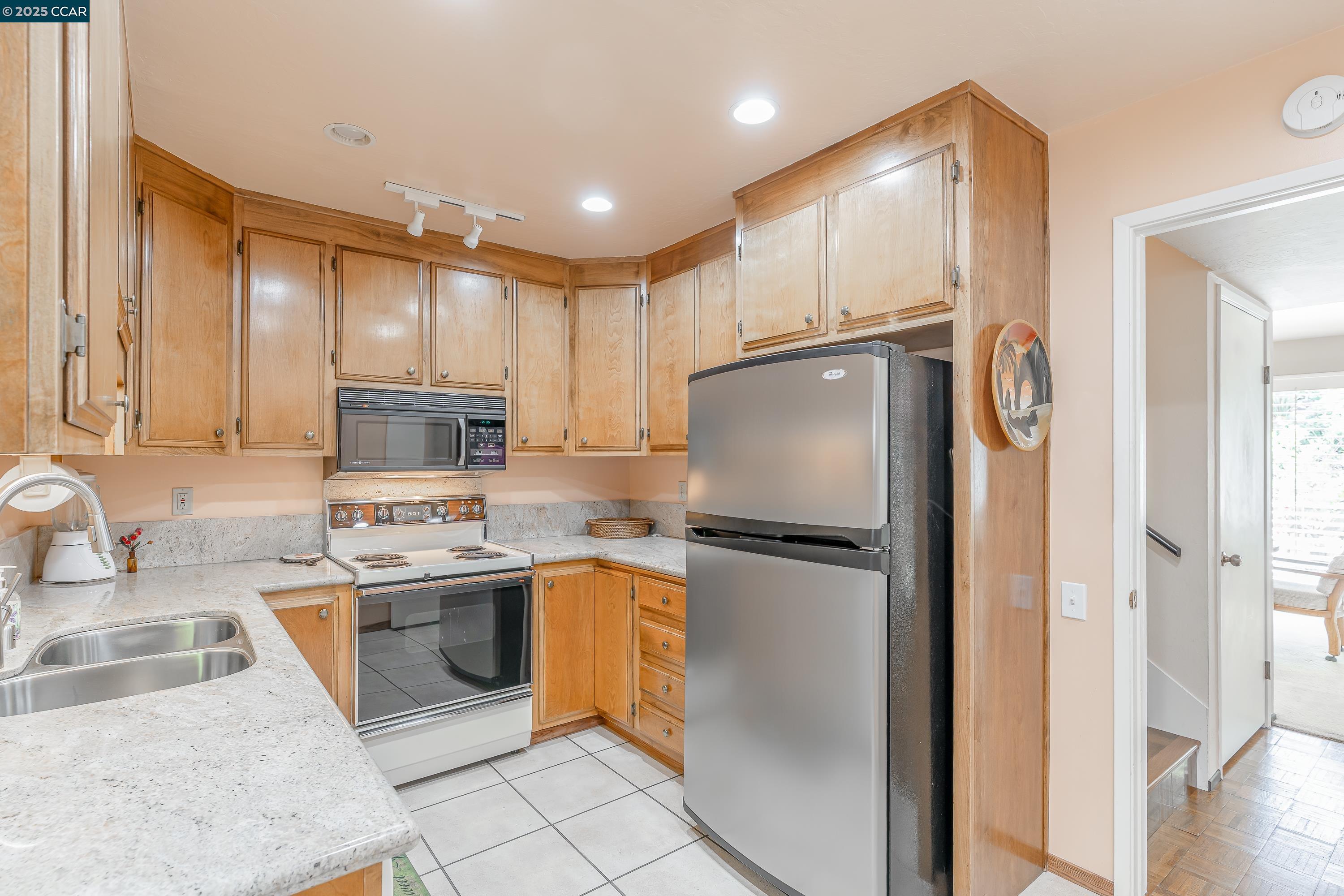 Detail Gallery Image 17 of 60 For 33 Twin Creeks Drive, Fairfield,  CA 94534 - 3 Beds | 2/1 Baths