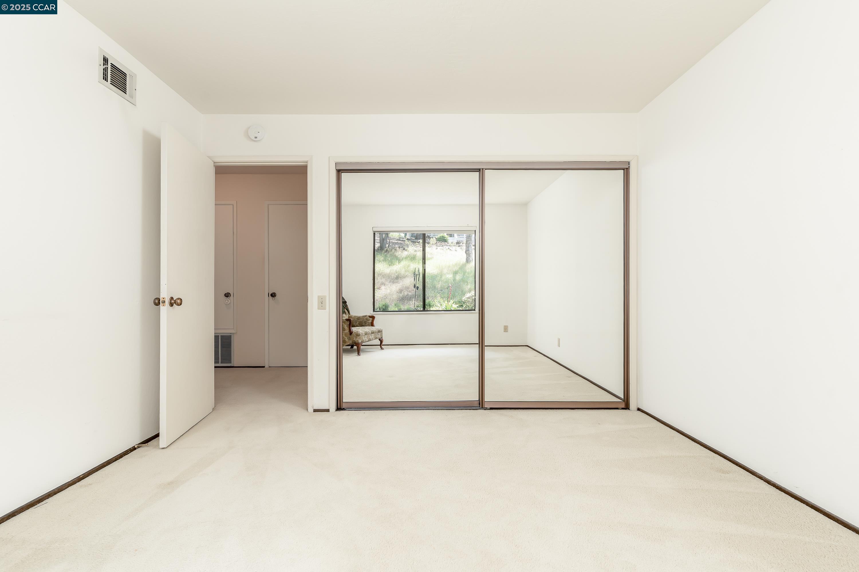 Detail Gallery Image 32 of 60 For 33 Twin Creeks Drive, Fairfield,  CA 94534 - 3 Beds | 2/1 Baths