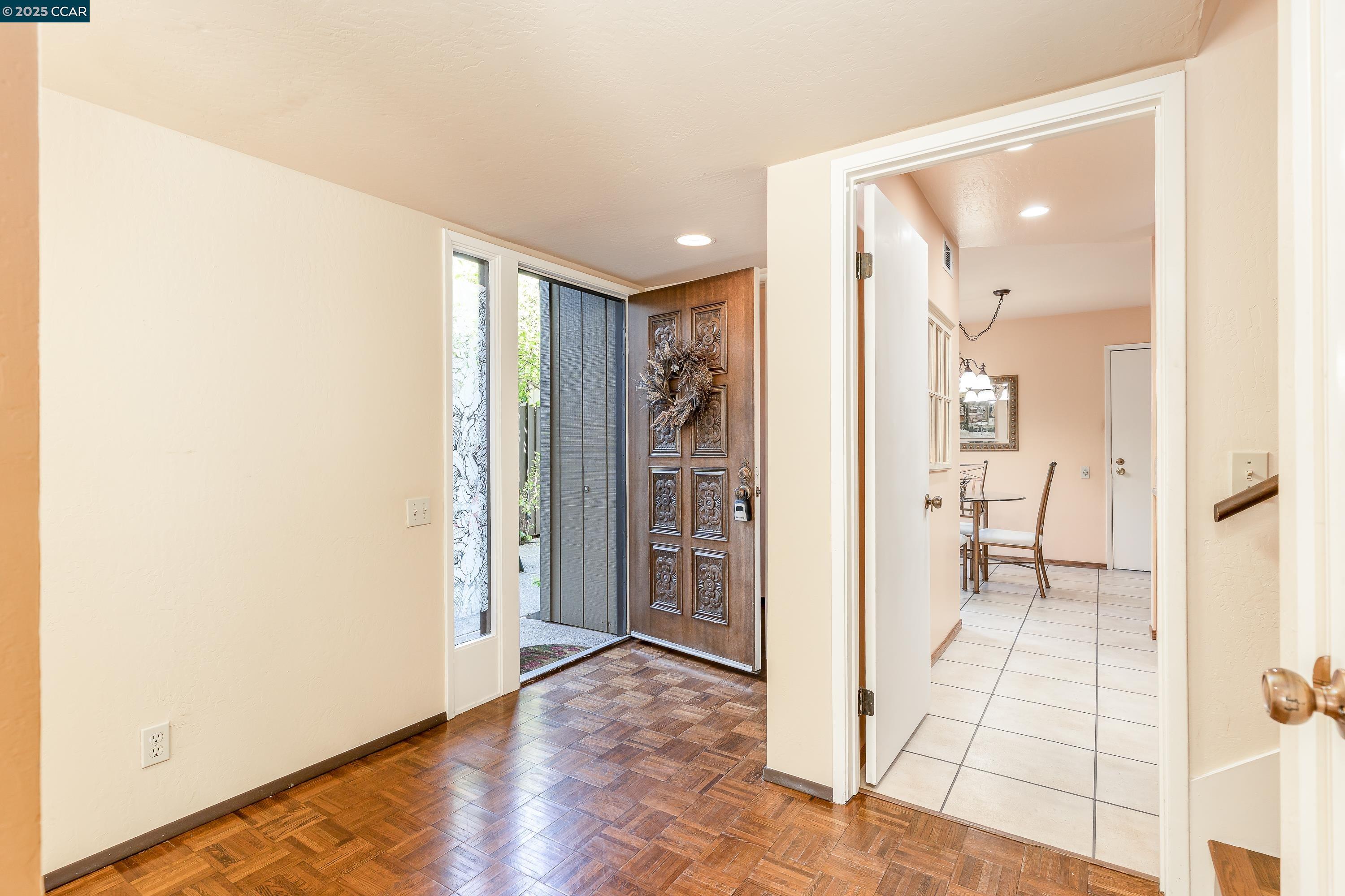 Detail Gallery Image 7 of 60 For 33 Twin Creeks Drive, Fairfield,  CA 94534 - 3 Beds | 2/1 Baths