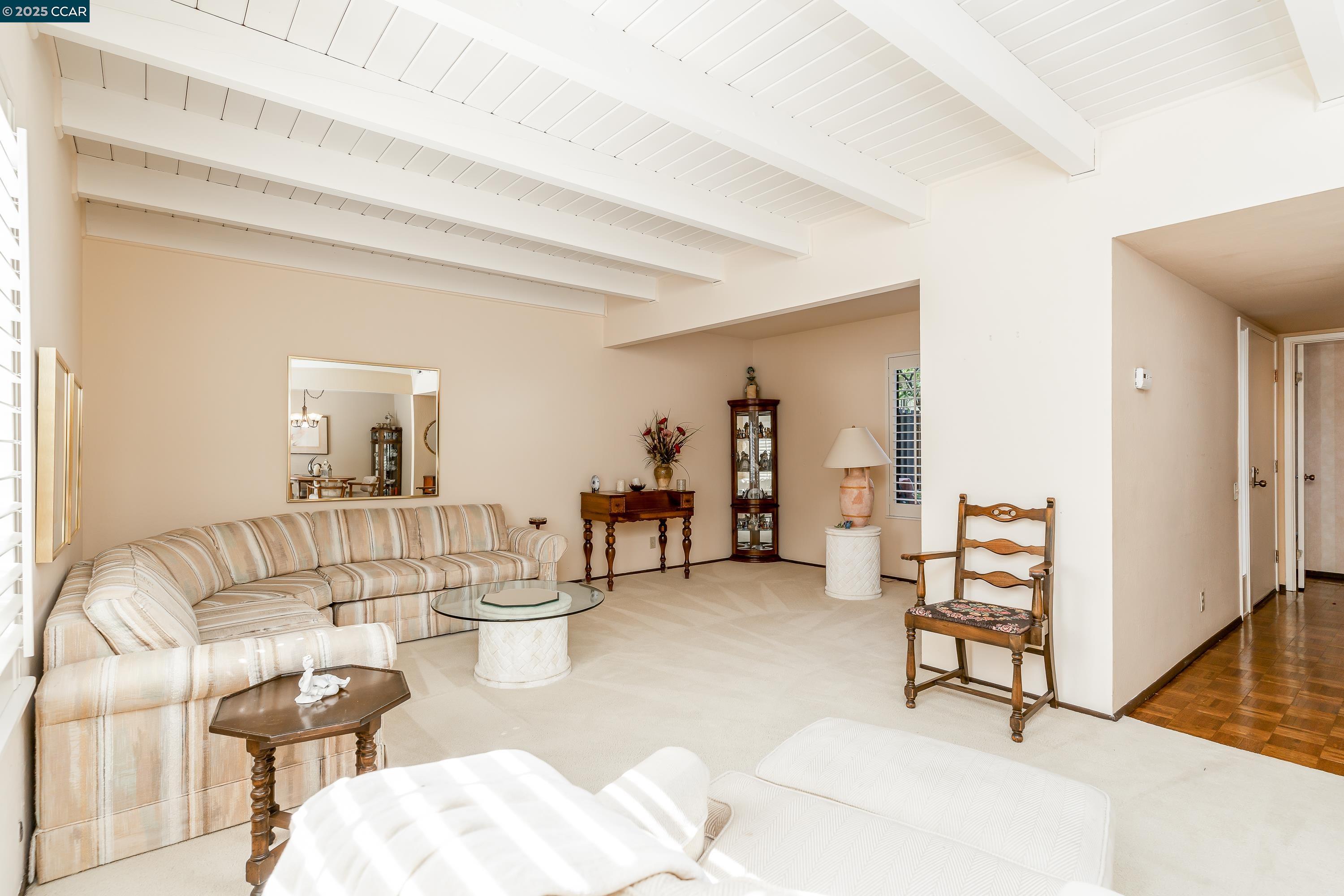 Detail Gallery Image 8 of 60 For 33 Twin Creeks Drive, Fairfield,  CA 94534 - 3 Beds | 2/1 Baths