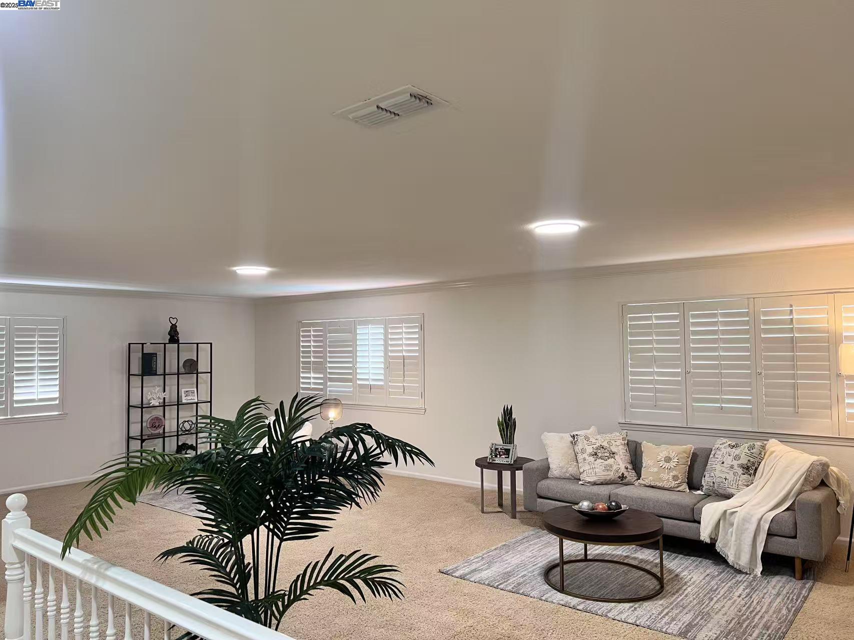 Detail Gallery Image 20 of 39 For 6472 Brook Hollow Cir, Stockton,  CA 95219 - 5 Beds | 2/1 Baths