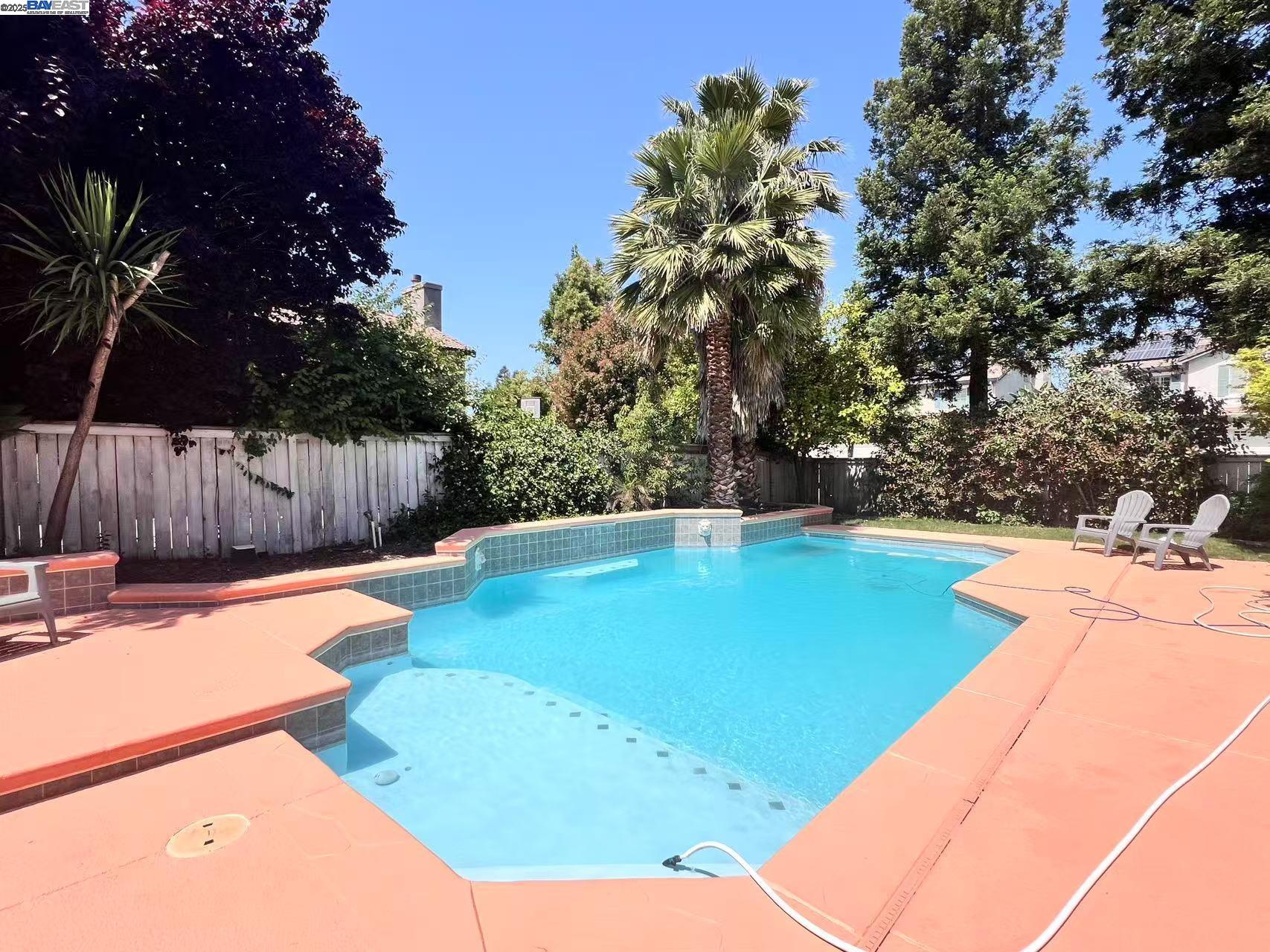 Detail Gallery Image 37 of 39 For 6472 Brook Hollow Cir, Stockton,  CA 95219 - 5 Beds | 2/1 Baths