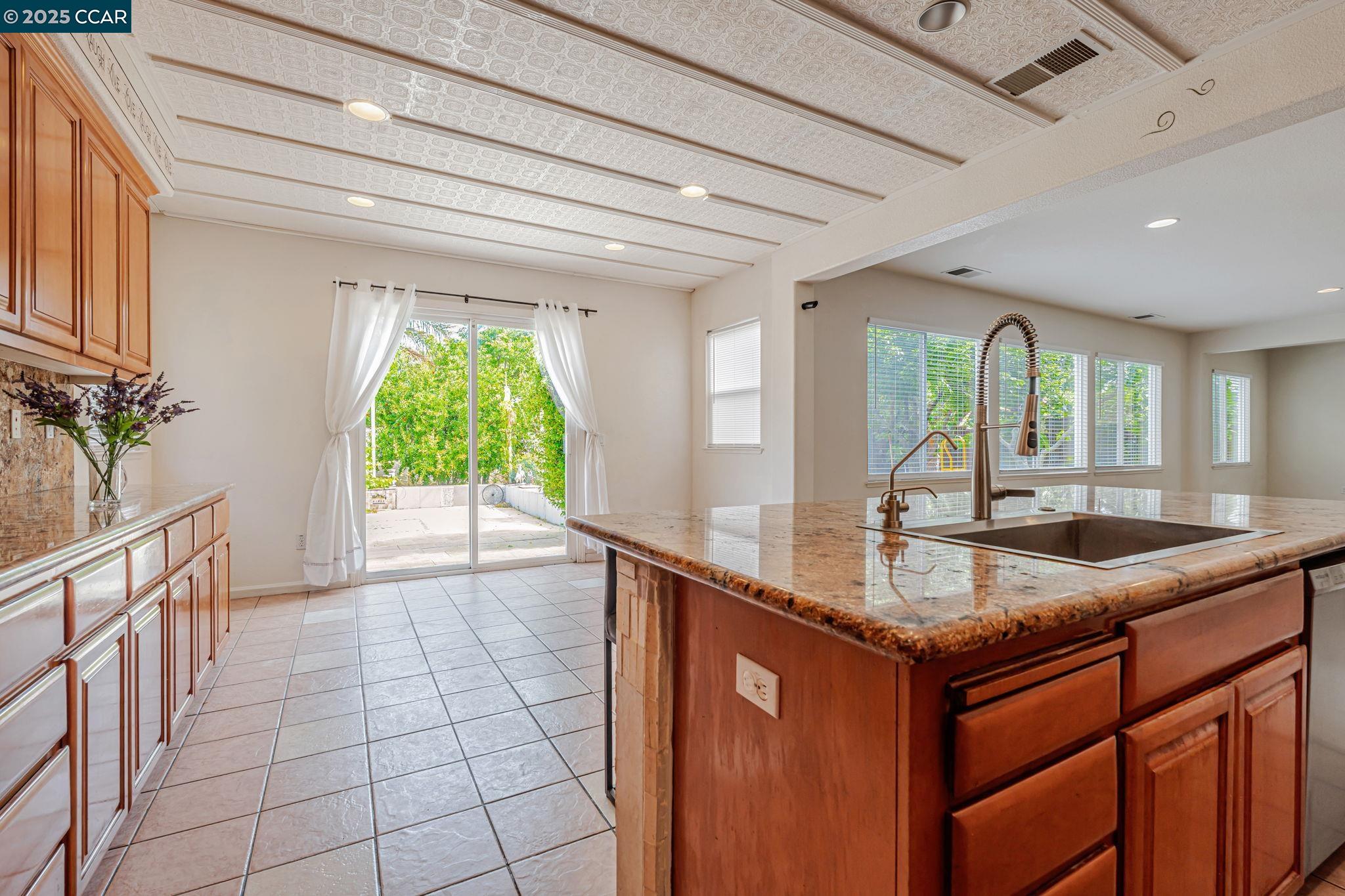 Detail Gallery Image 15 of 52 For 1317 Zinnia Ct, Patterson,  CA 95363 - 5 Beds | 3 Baths